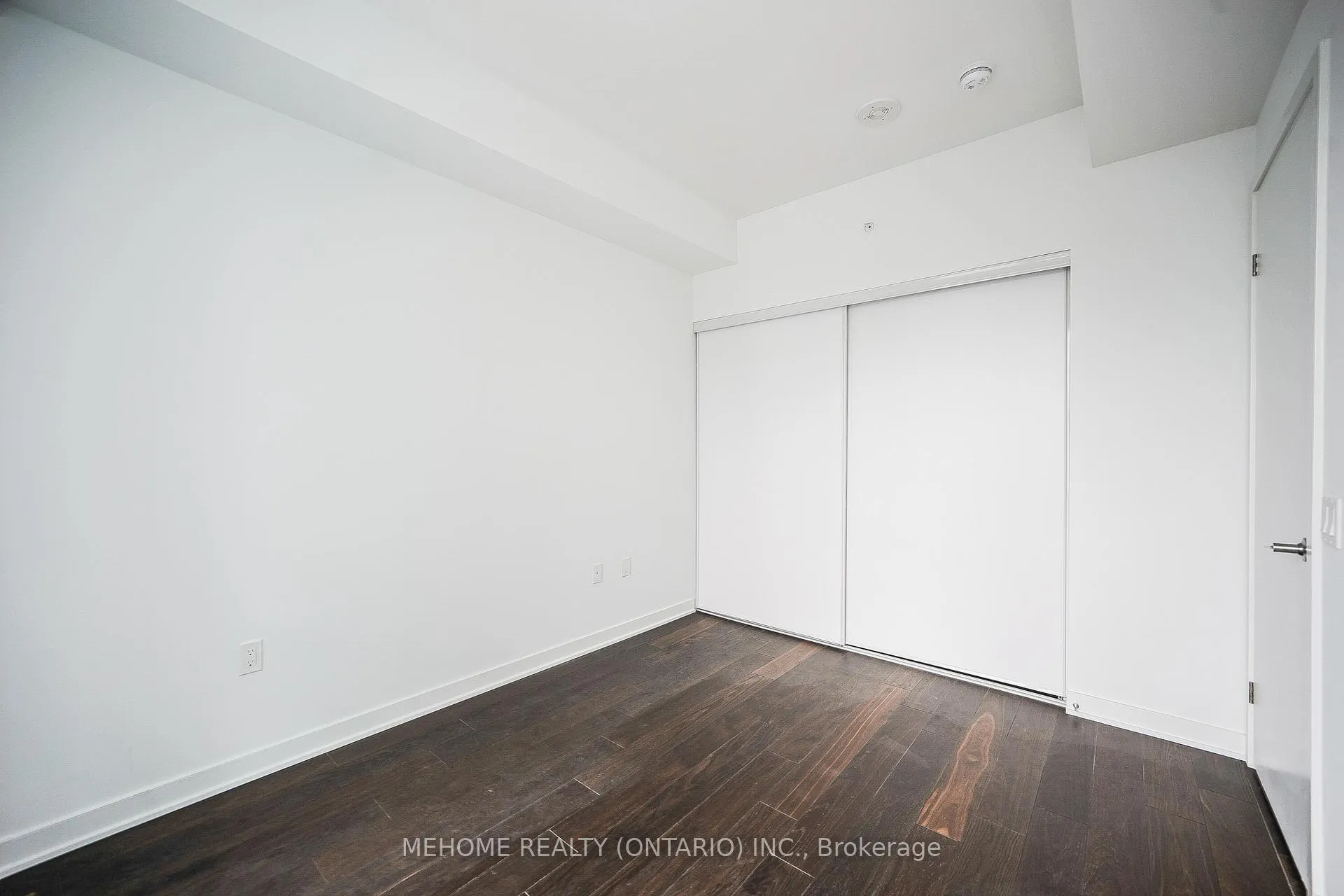 Photo 9 of Unit 4215, 115 Blue Jays Way, Toronto, Waterfront Communities — HOMEH