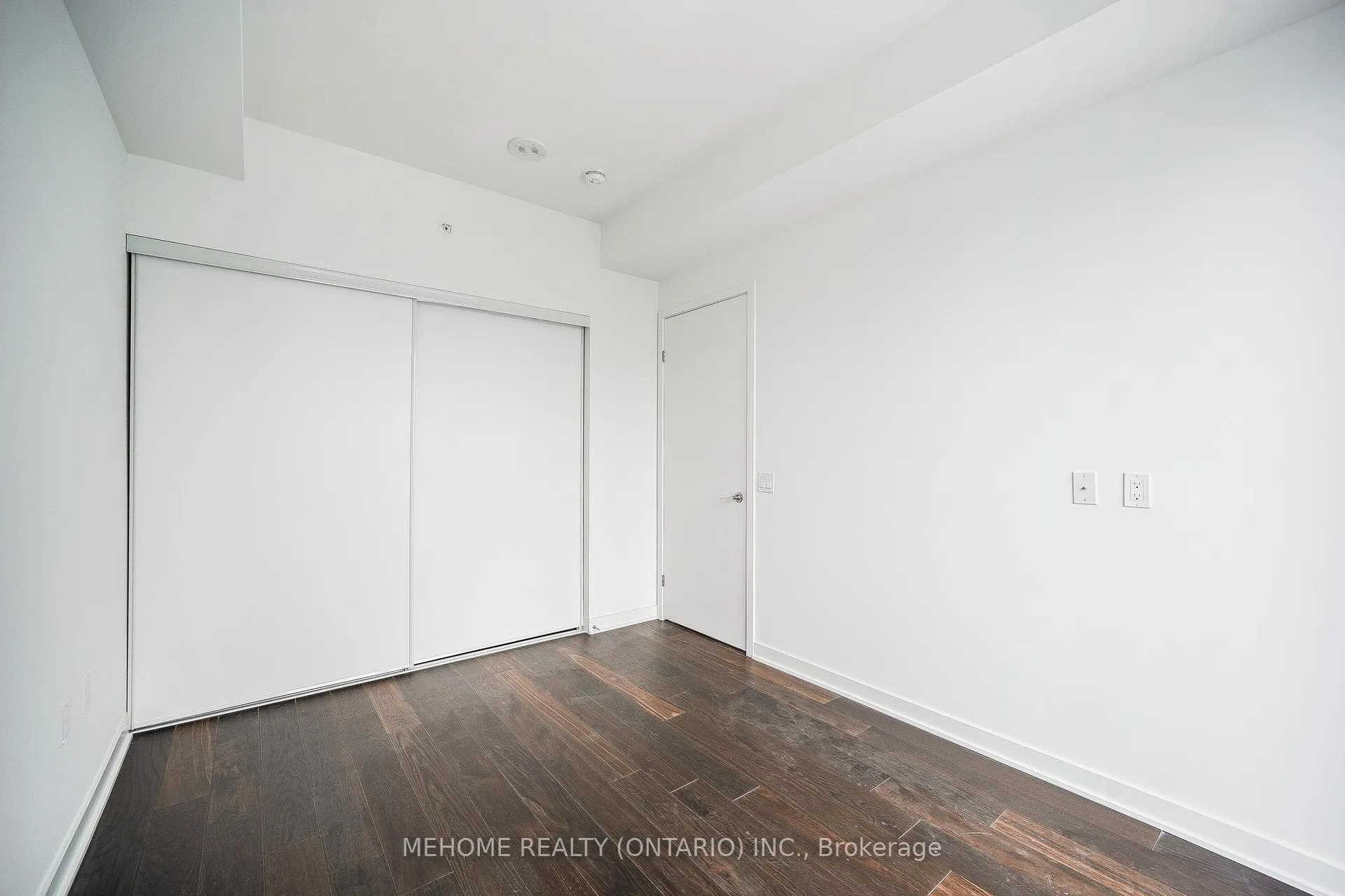 Photo 10 of Unit 4215, 115 Blue Jays Way, Toronto, Waterfront Communities — HOMEH