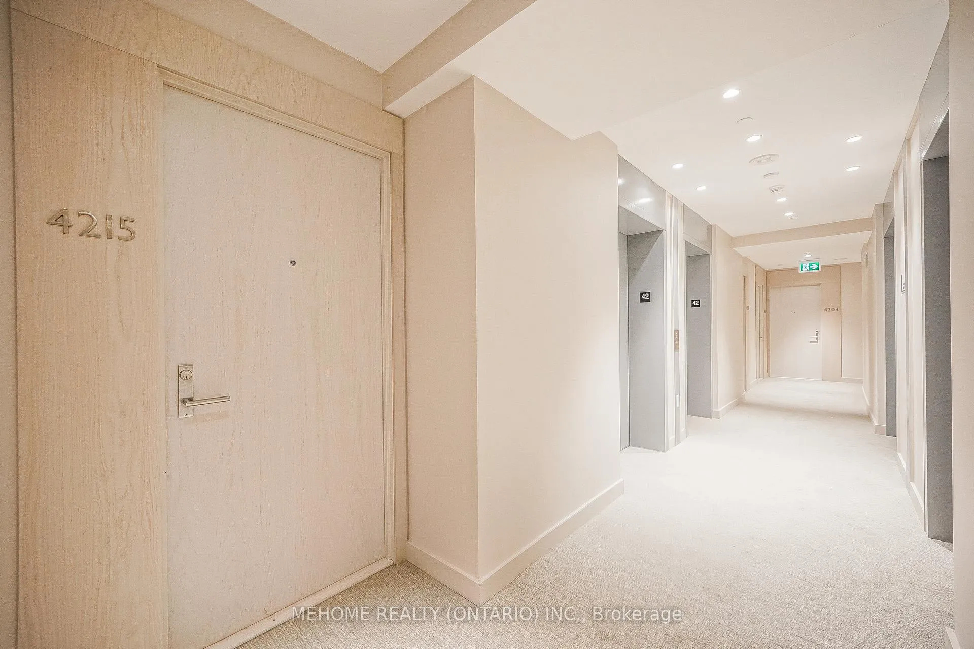Photo 12 of Unit 4215, 115 Blue Jays Way, Toronto, Waterfront Communities — HOMEH