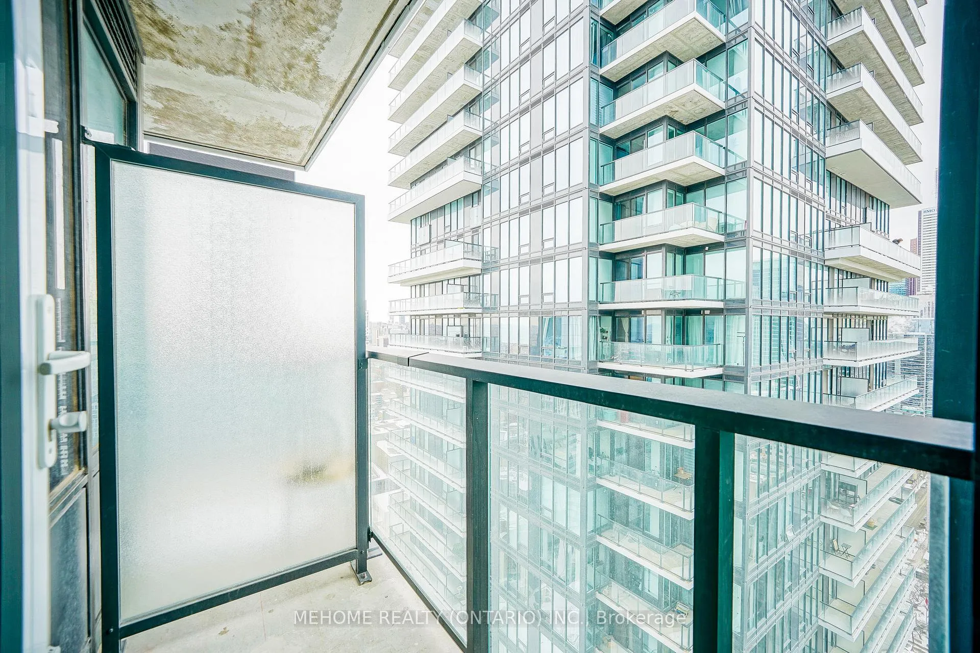 Photo 16 of Unit 4215, 115 Blue Jays Way, Toronto, Waterfront Communities — HOMEH