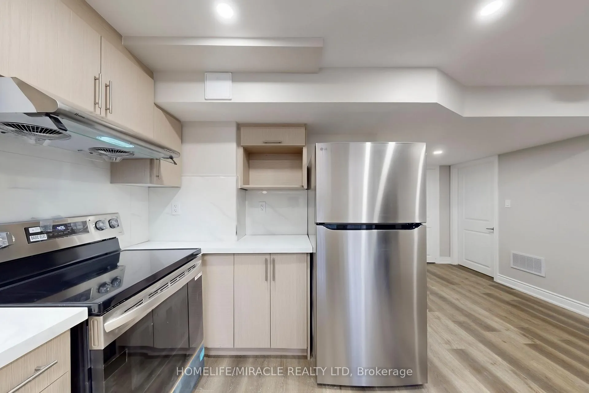 Photo 4 of Unit Bsmnt, 328 Dalgleish Gardens, Milton, Scott — HOMEH