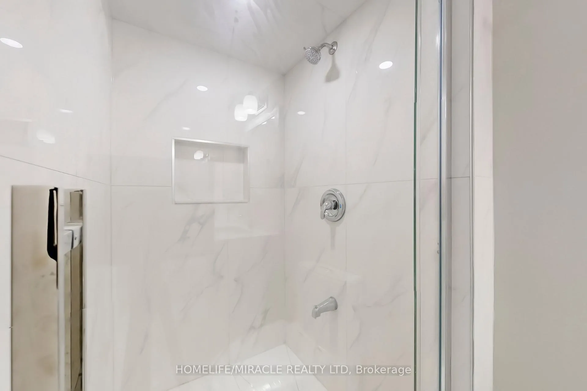 Photo 17 of Unit Bsmnt, 328 Dalgleish Gardens, Milton, Scott — HOMEH