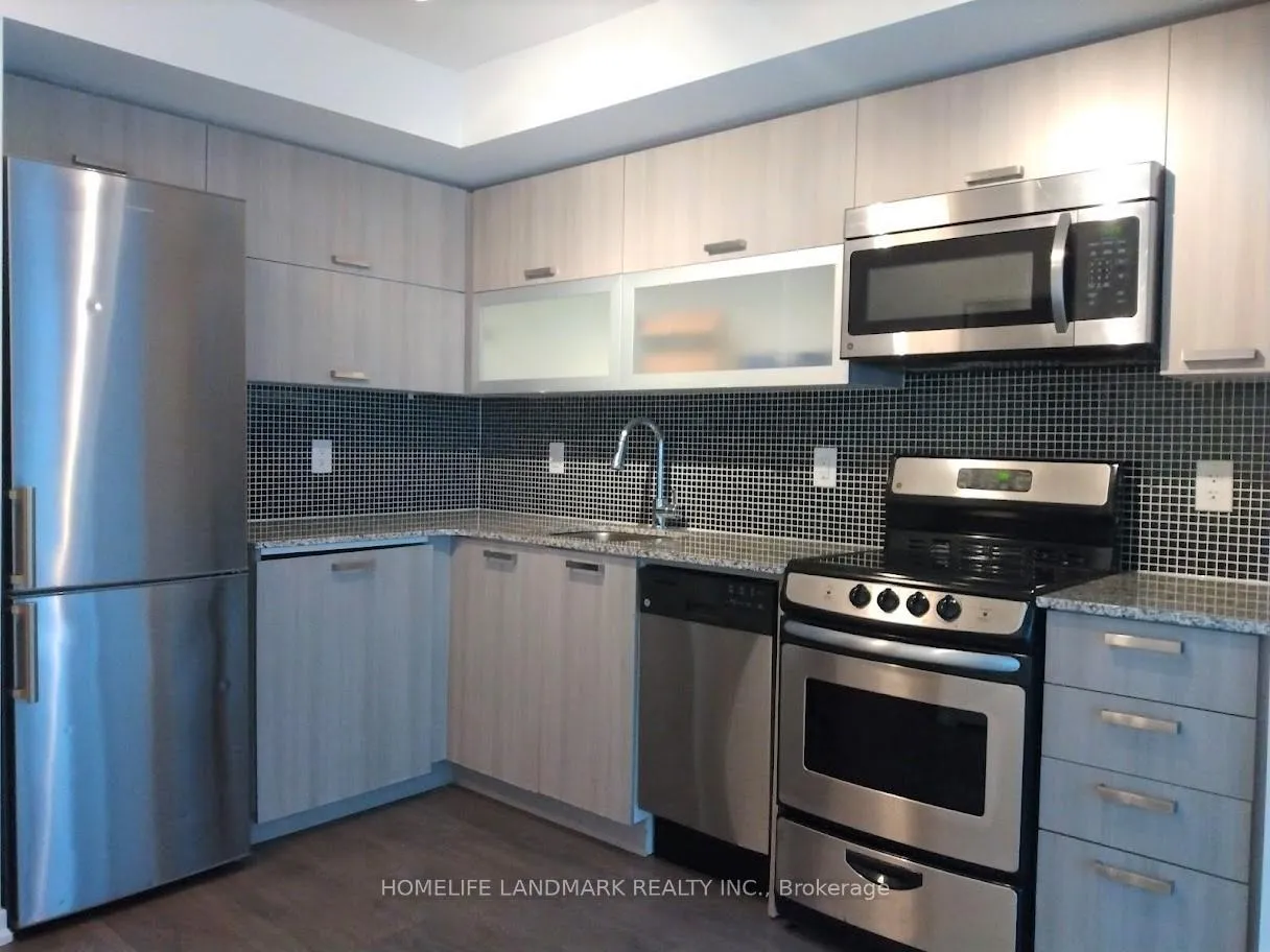 Photo 2 of Unit LPH17, 36 Lisgar Street, Toronto, Little Portugal — HOMEH