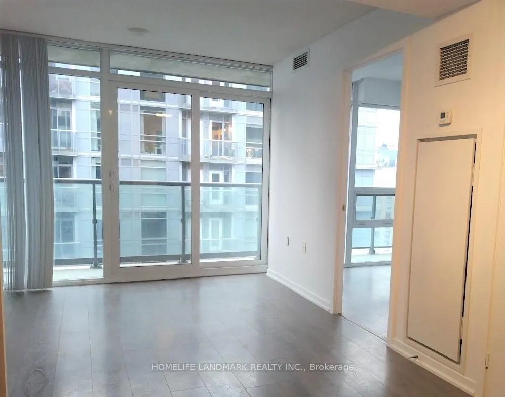 Photo 4 of Unit LPH17, 36 Lisgar Street, Toronto, Little Portugal — HOMEH