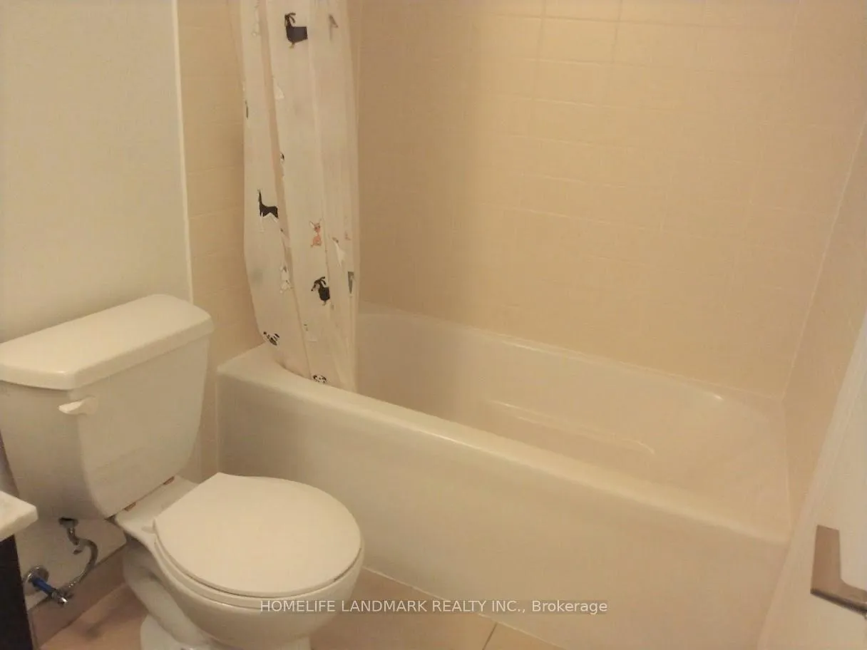 Photo 6 of Unit LPH17, 36 Lisgar Street, Toronto, Little Portugal — HOMEH