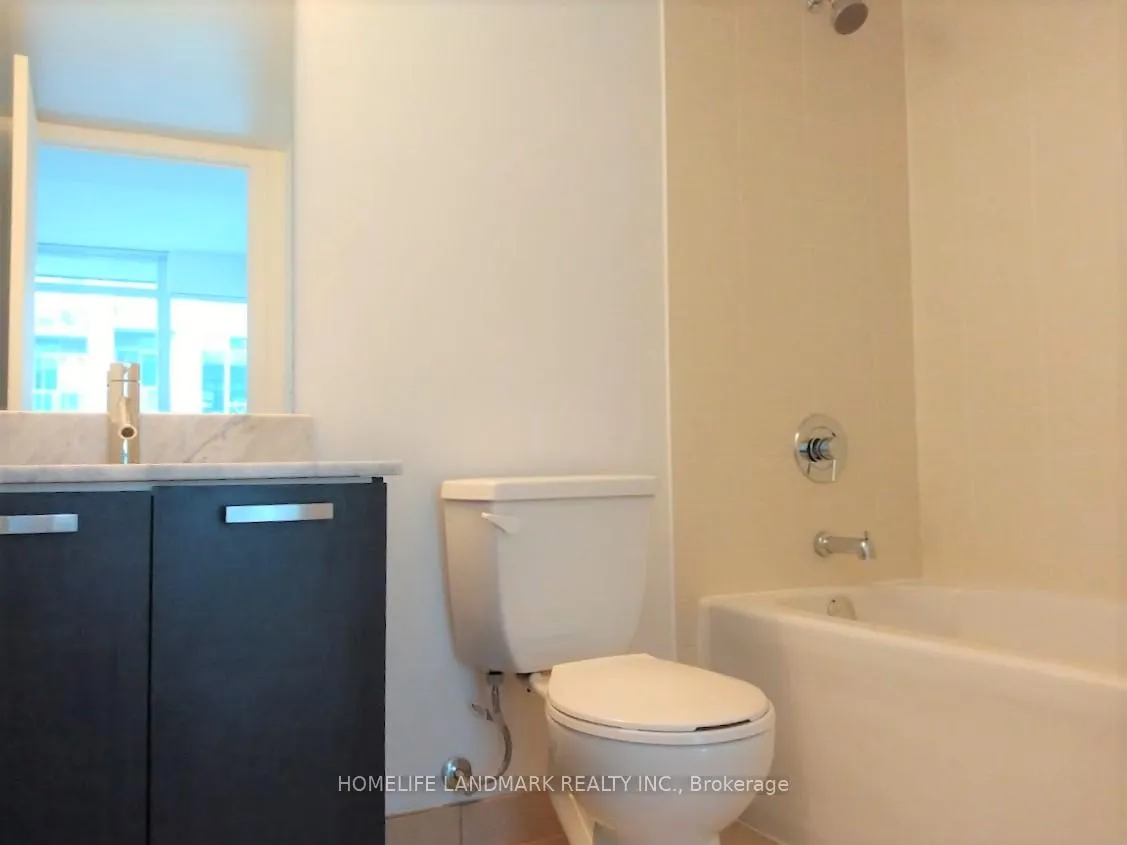 Photo 9 of Unit LPH17, 36 Lisgar Street, Toronto, Little Portugal — HOMEH
