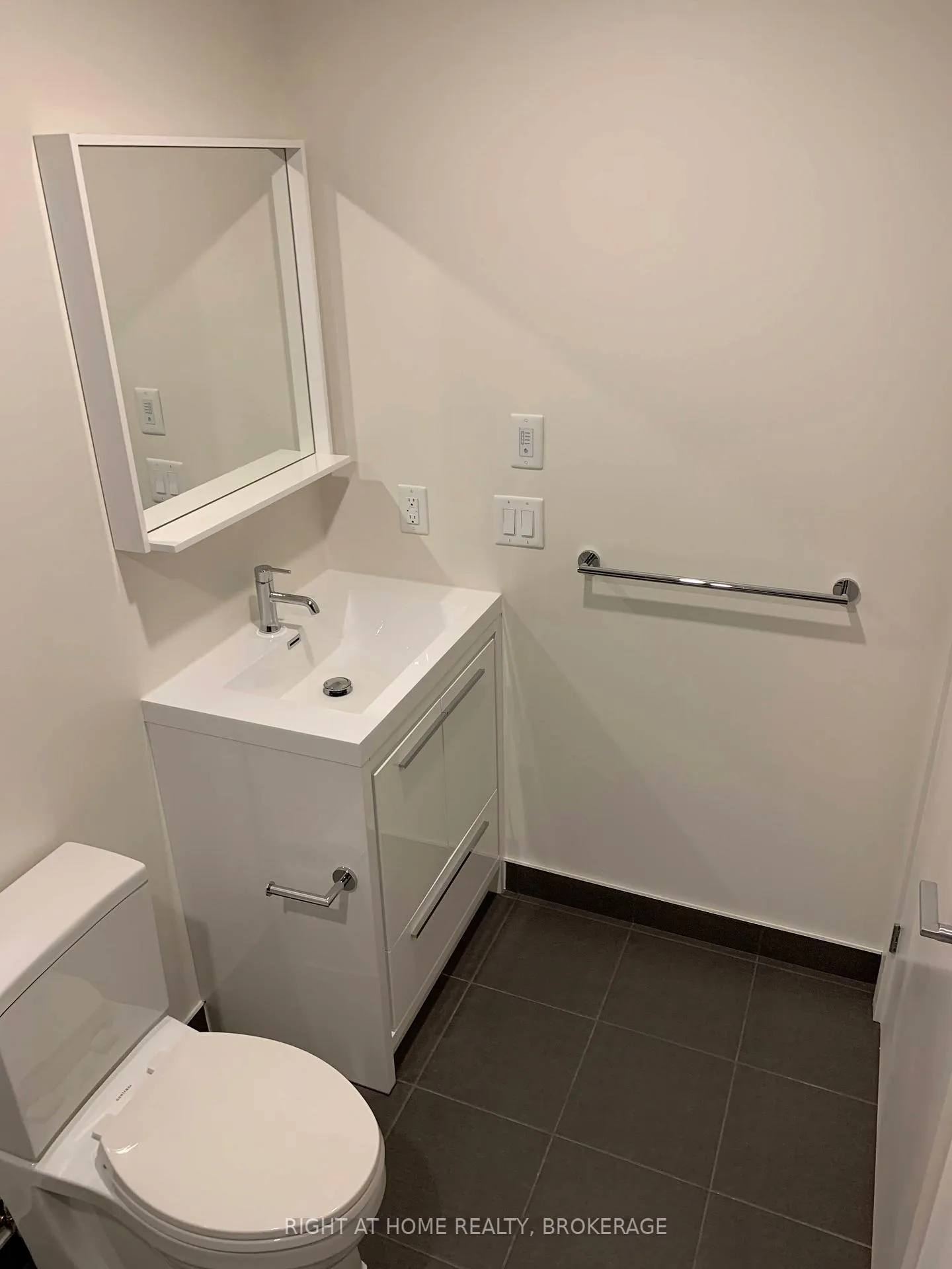 Photo 12 of Unit 716, 212 King William Street, Hamilton, Beasley — HOMEH