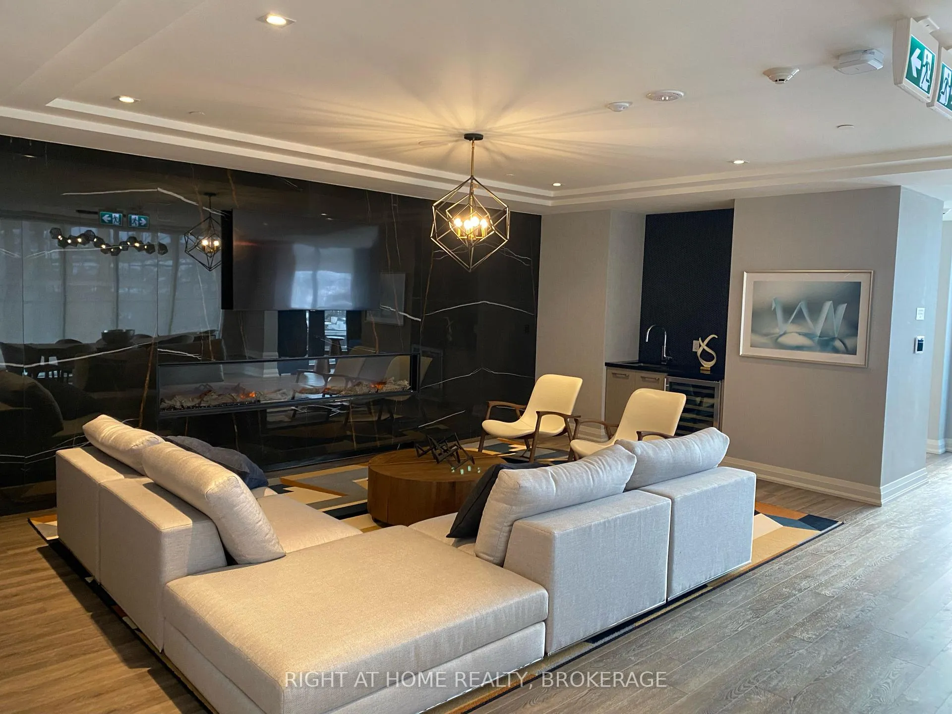 Photo 16 of Unit 716, 212 King William Street, Hamilton, Beasley — HOMEH