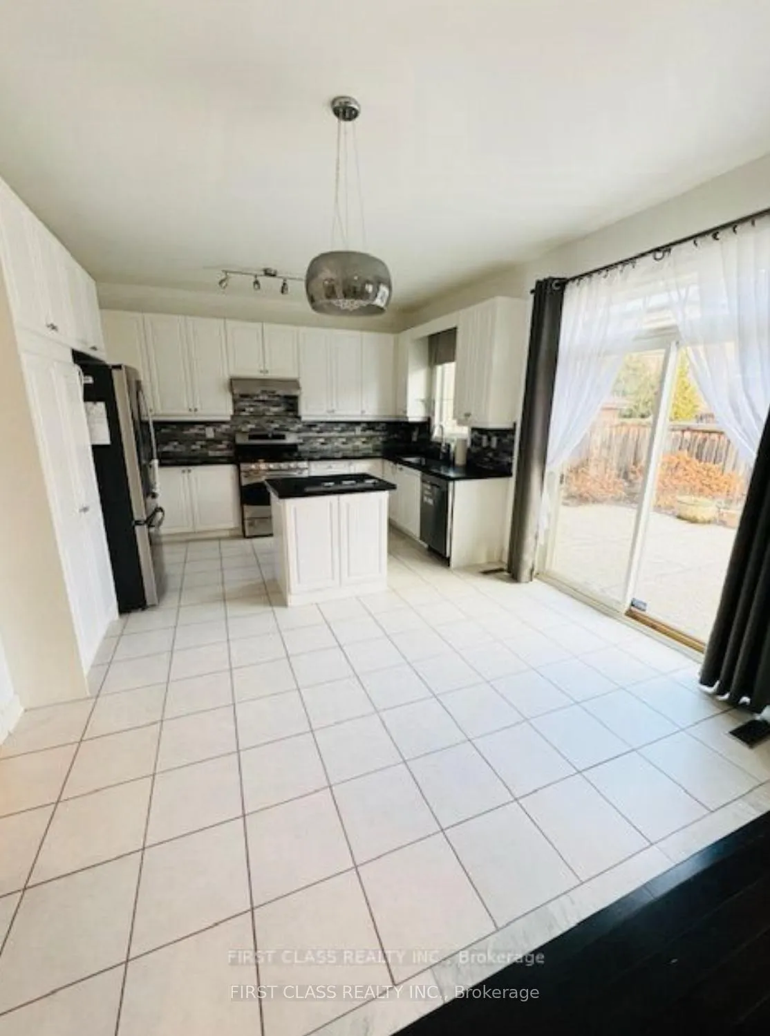 Photo 10 of 239 Dalgleish Gardens, Milton, Scott — HOMEH