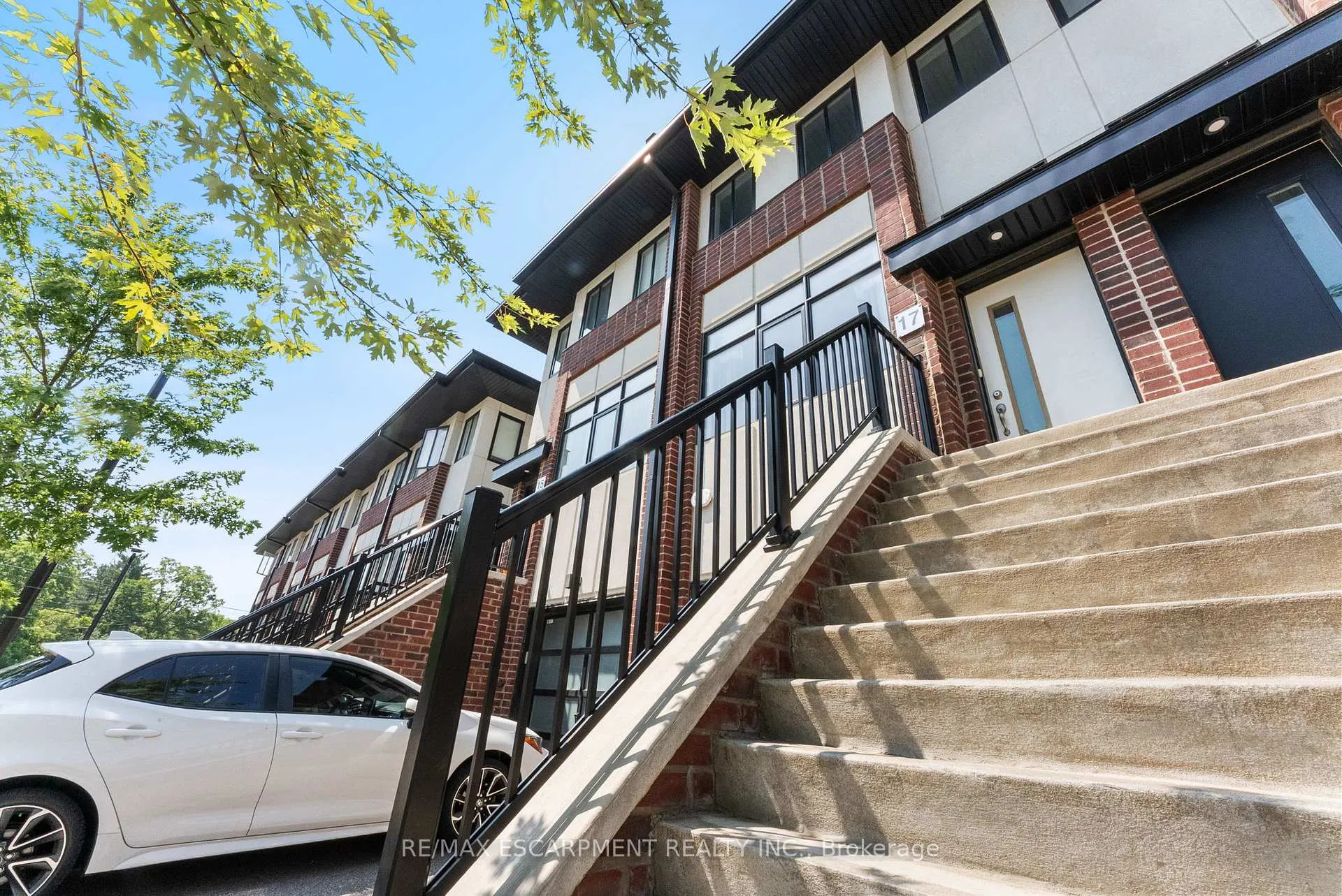 Front of 17 Mulhollard Lane