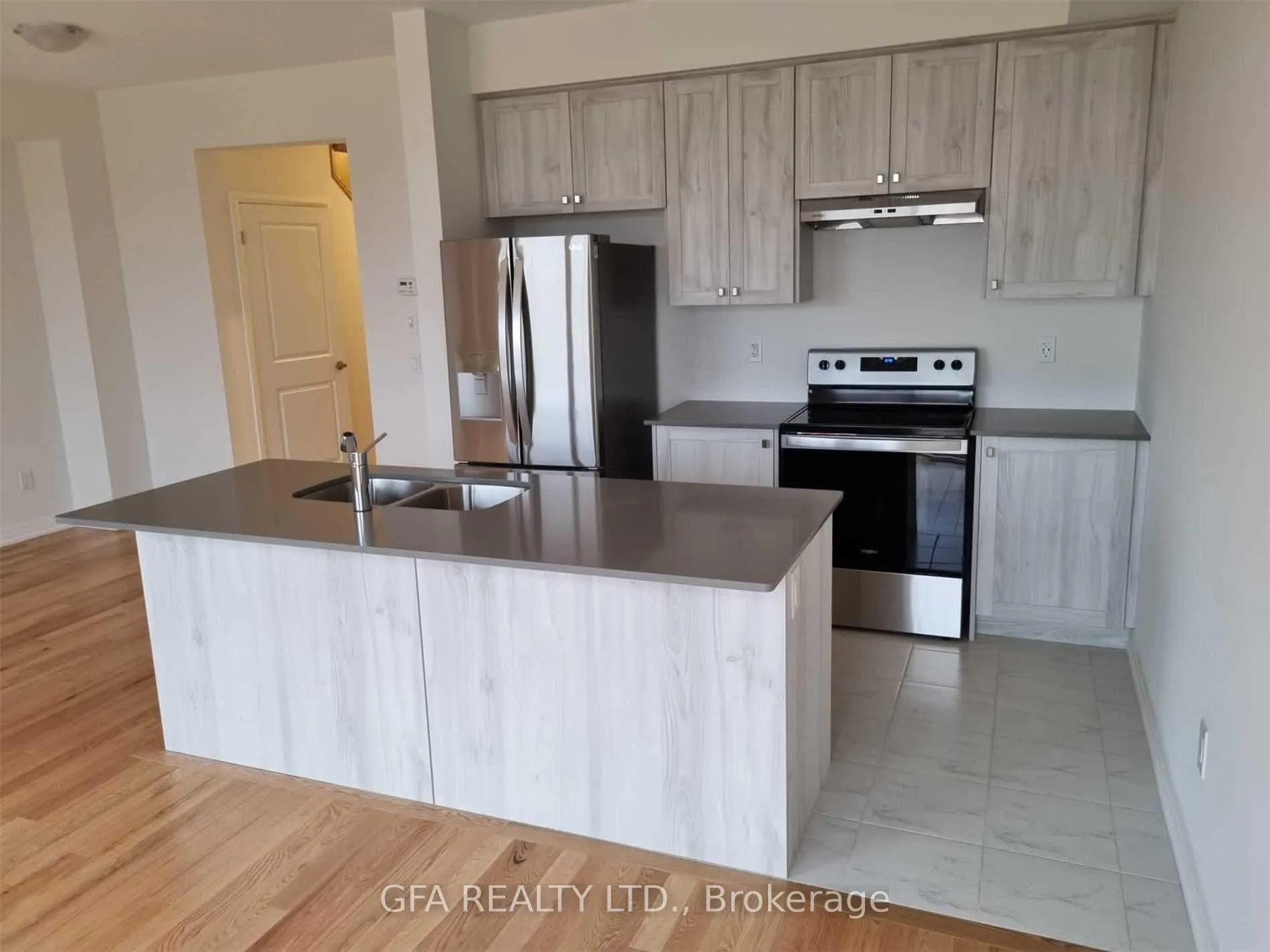 Photo 5 of 263 Provident Way, Hamilton, Mount Hope — HOMEH