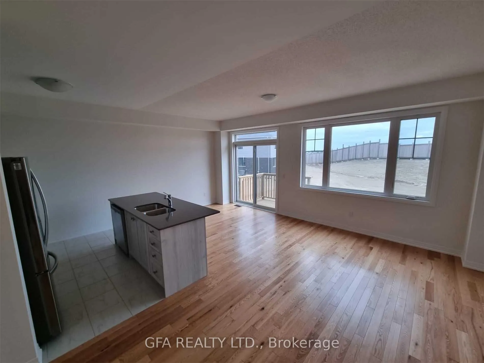 Photo 6 of 263 Provident Way, Hamilton, Mount Hope — HOMEH