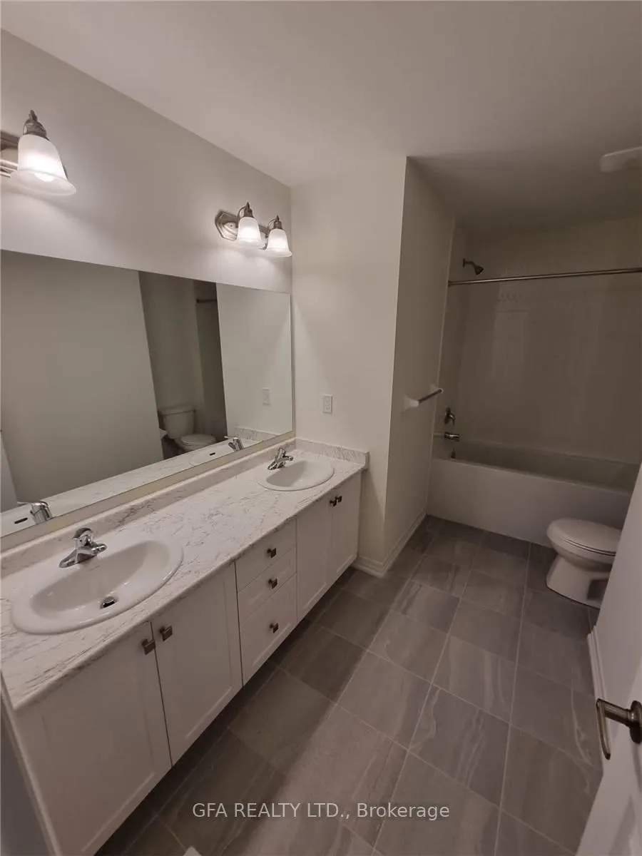 Photo 17 of 263 Provident Way, Hamilton, Mount Hope — HOMEH