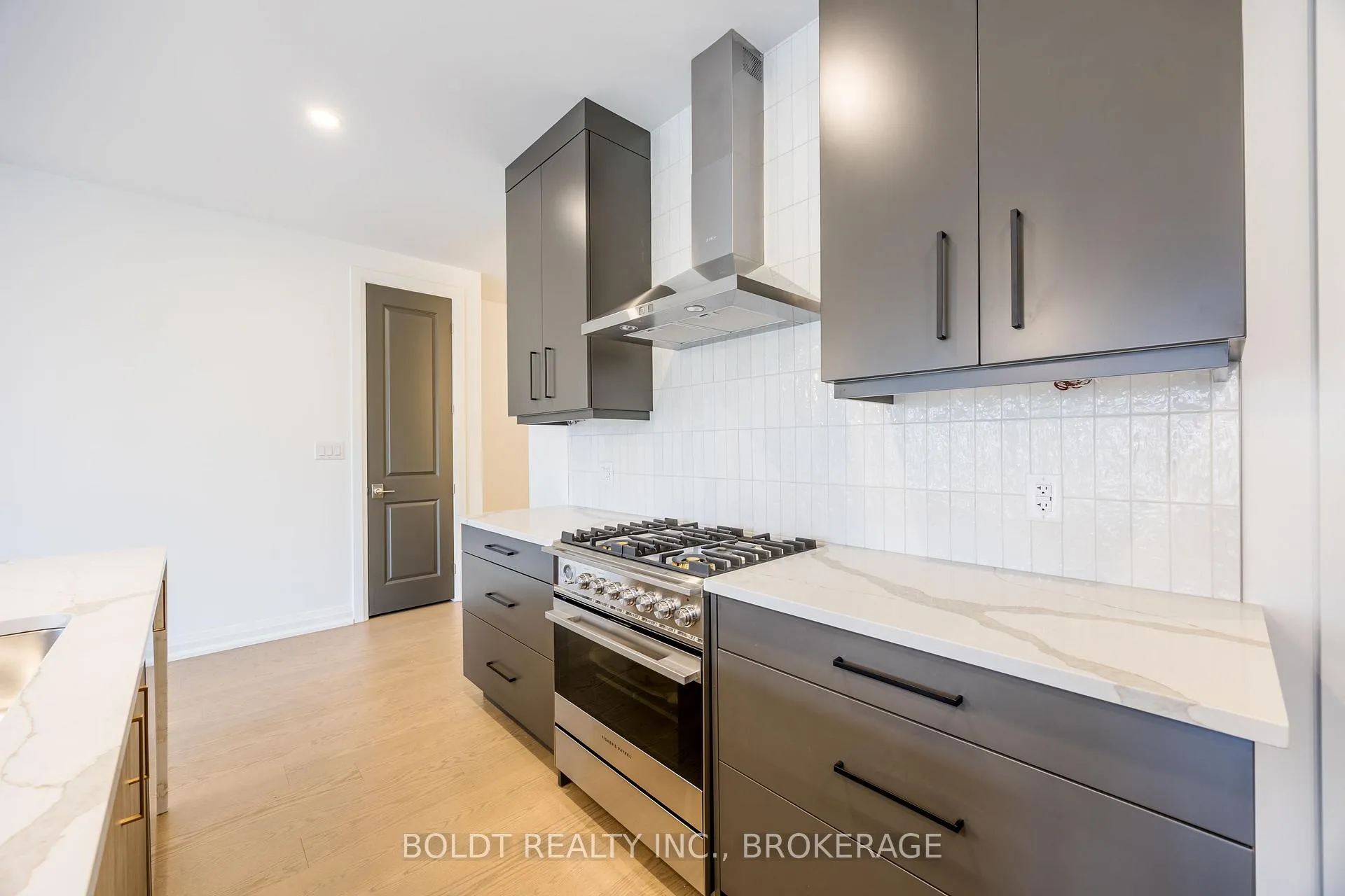 Photo 7 of Unit 5, 205 St. David's Road, Thorold, Confederation Heights — HOMEH