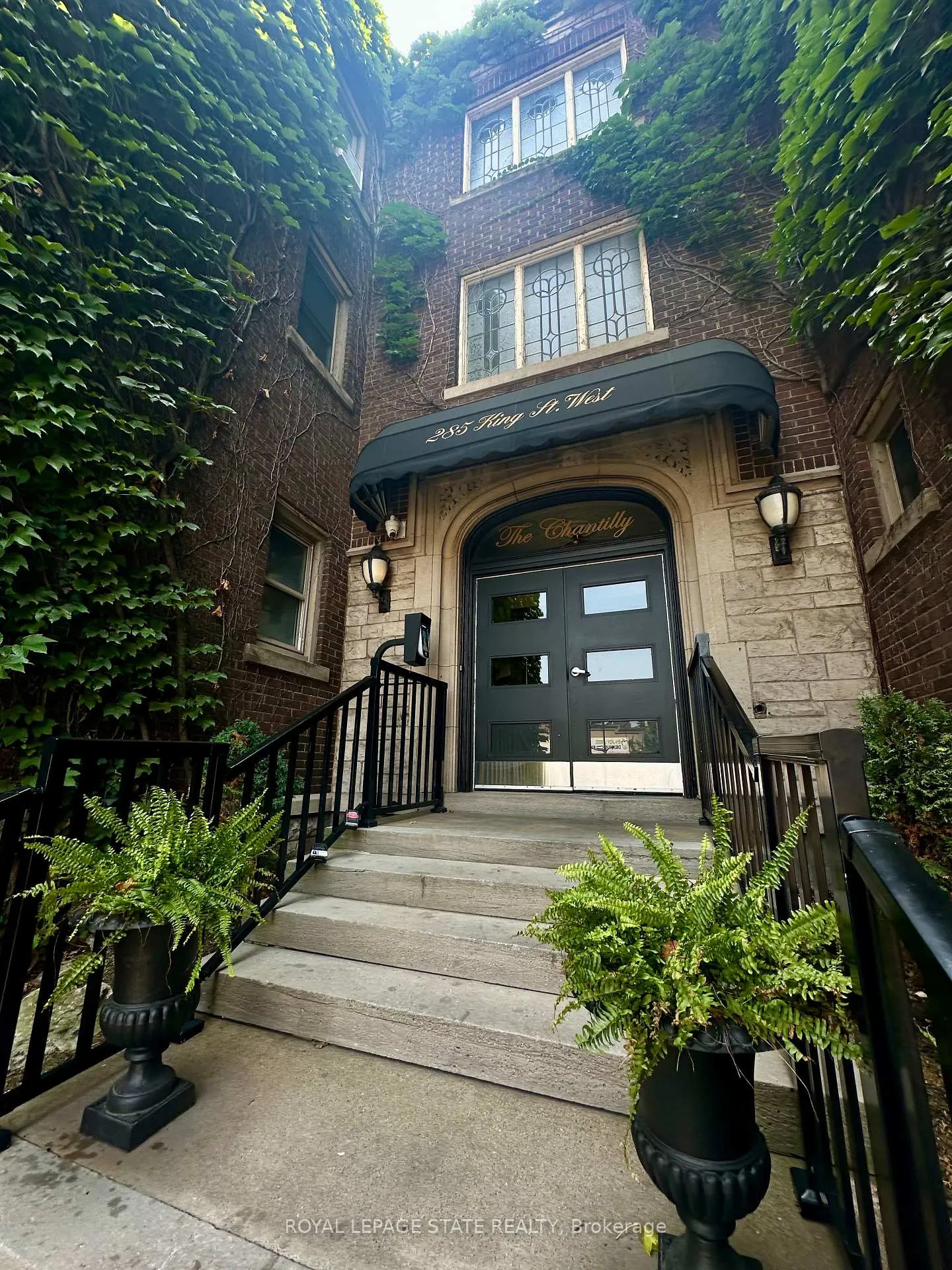 Photo 2 of Unit 25, 285 King Street W, Hamilton, Central — HOMEH