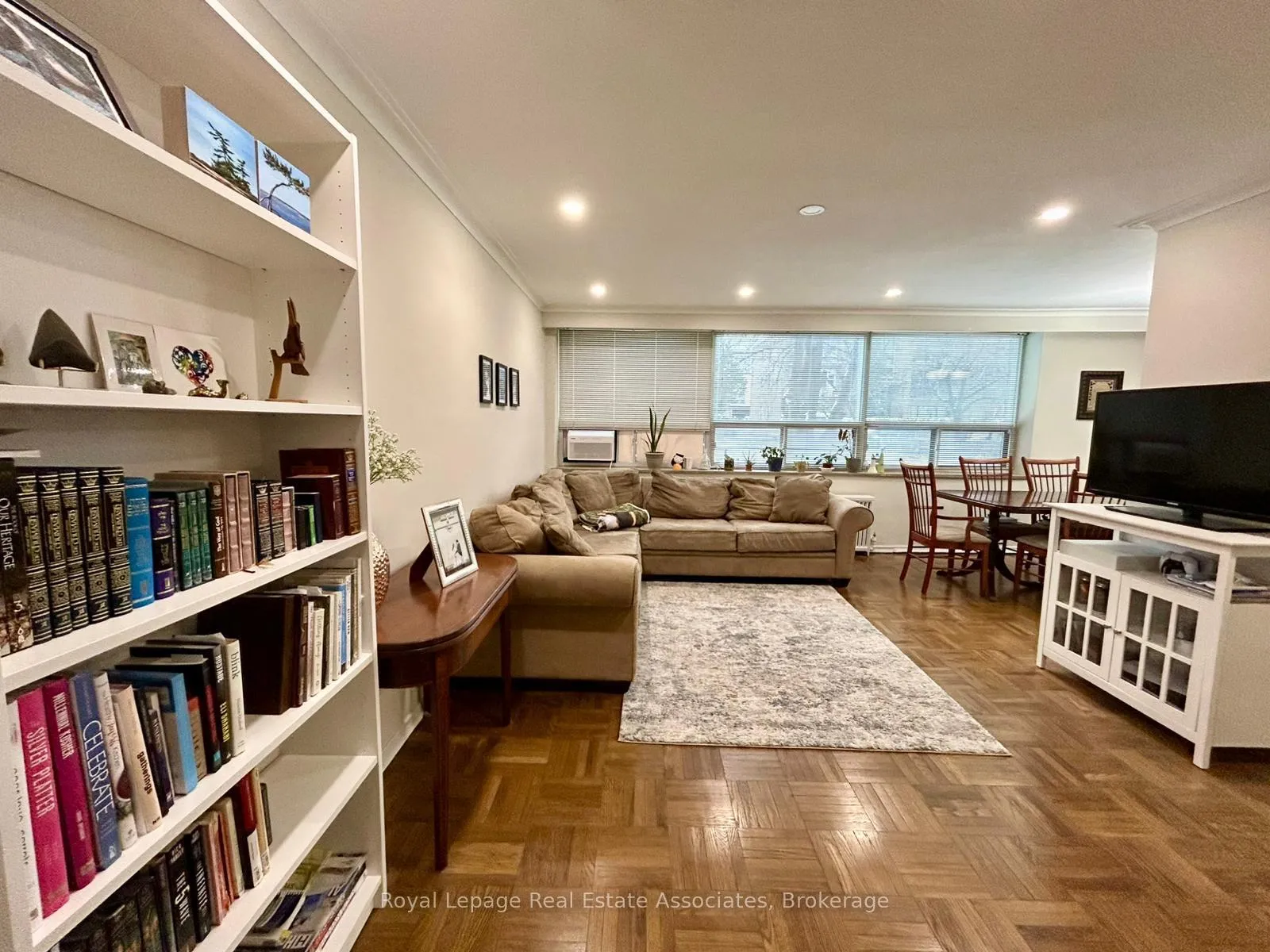 Photo 1 of Unit 1, 6 Meadowbrook Road, Toronto, Englemount-Lawrence — HOMEH