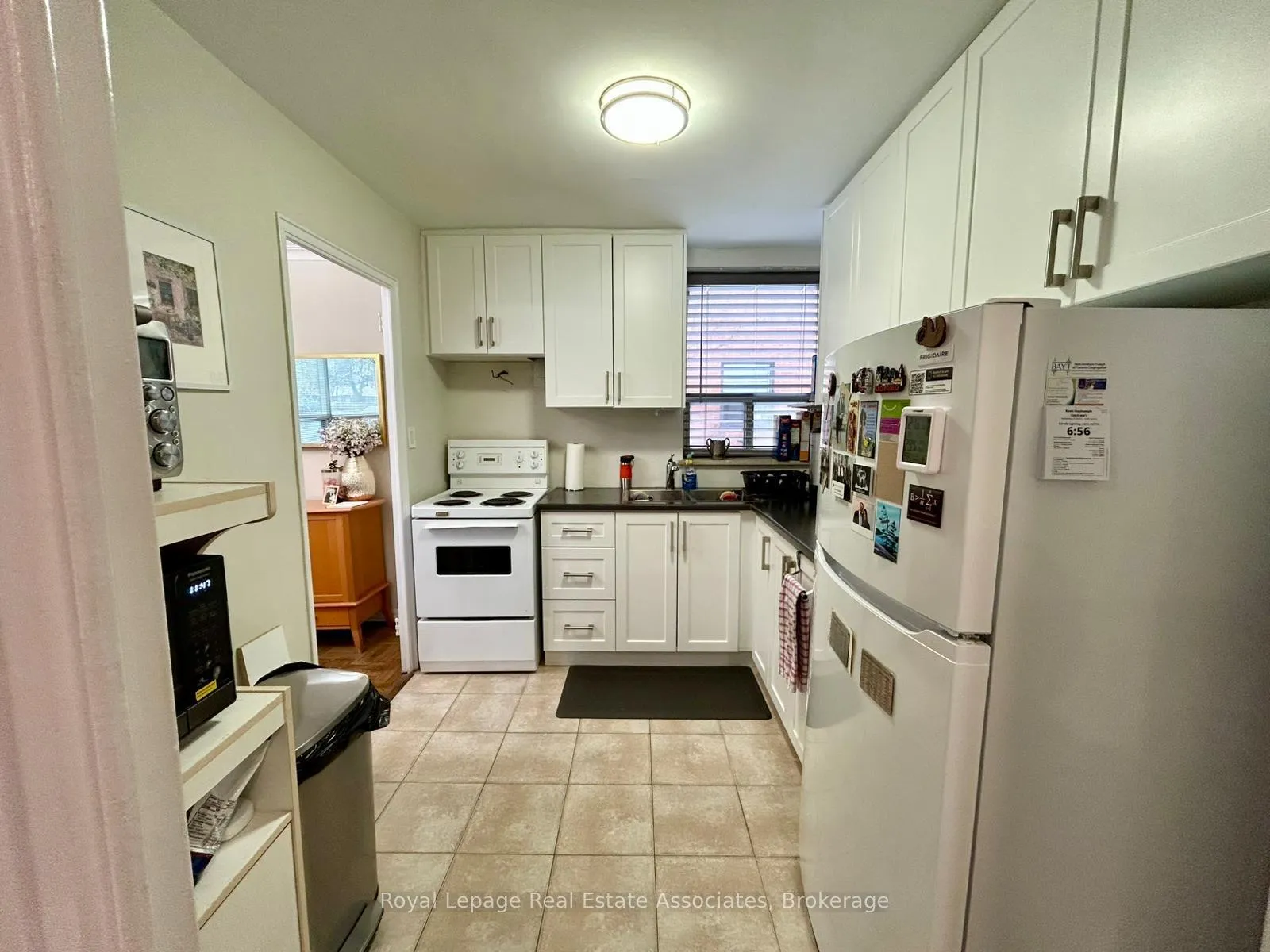 Photo 4 of Unit 1, 6 Meadowbrook Road, Toronto, Englemount-Lawrence — HOMEH