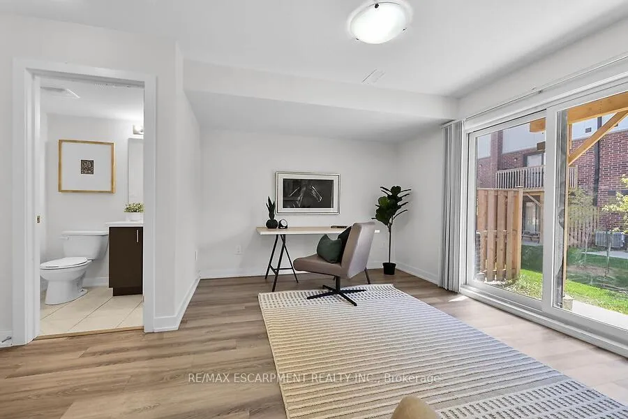 Photo 30 of 17 Markle Crescent, Hamilton, Ancaster — HOMEH