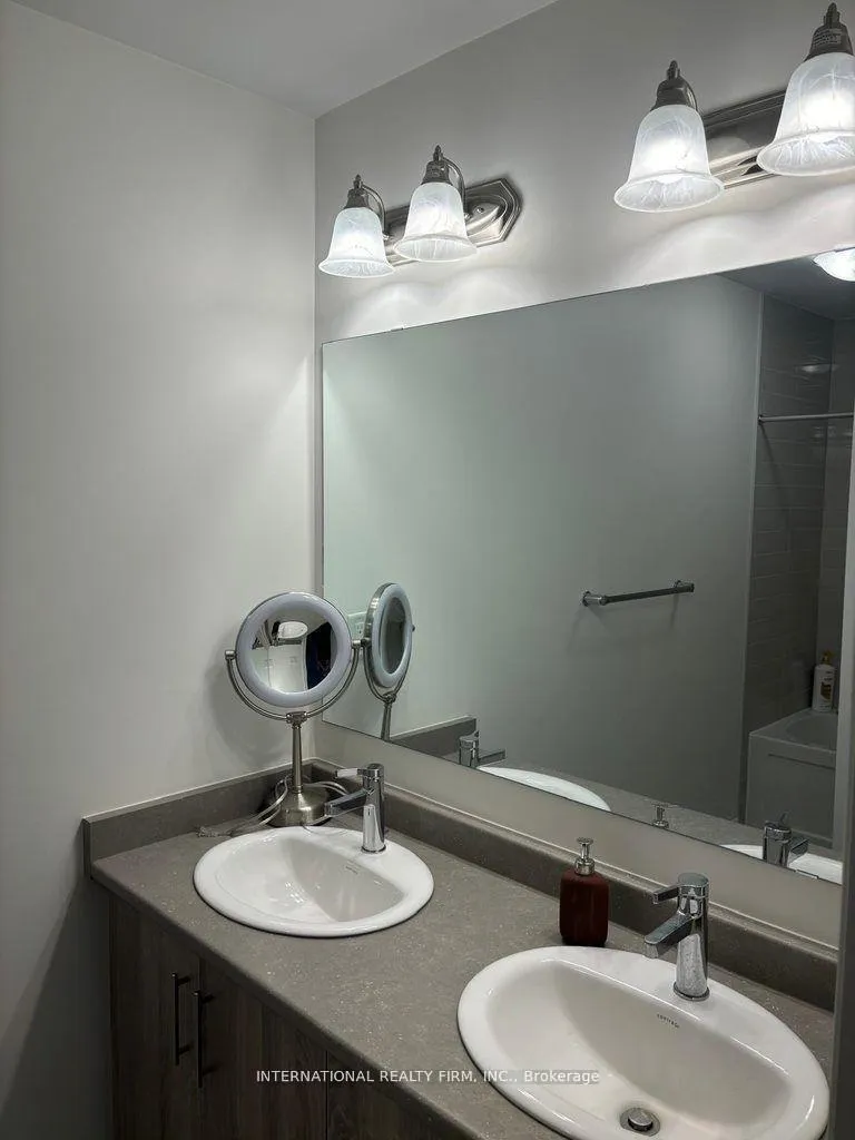 Photo 4 of 159 Shepherd Drive, Barrie, Rural Barrie Southeast — HOMEH