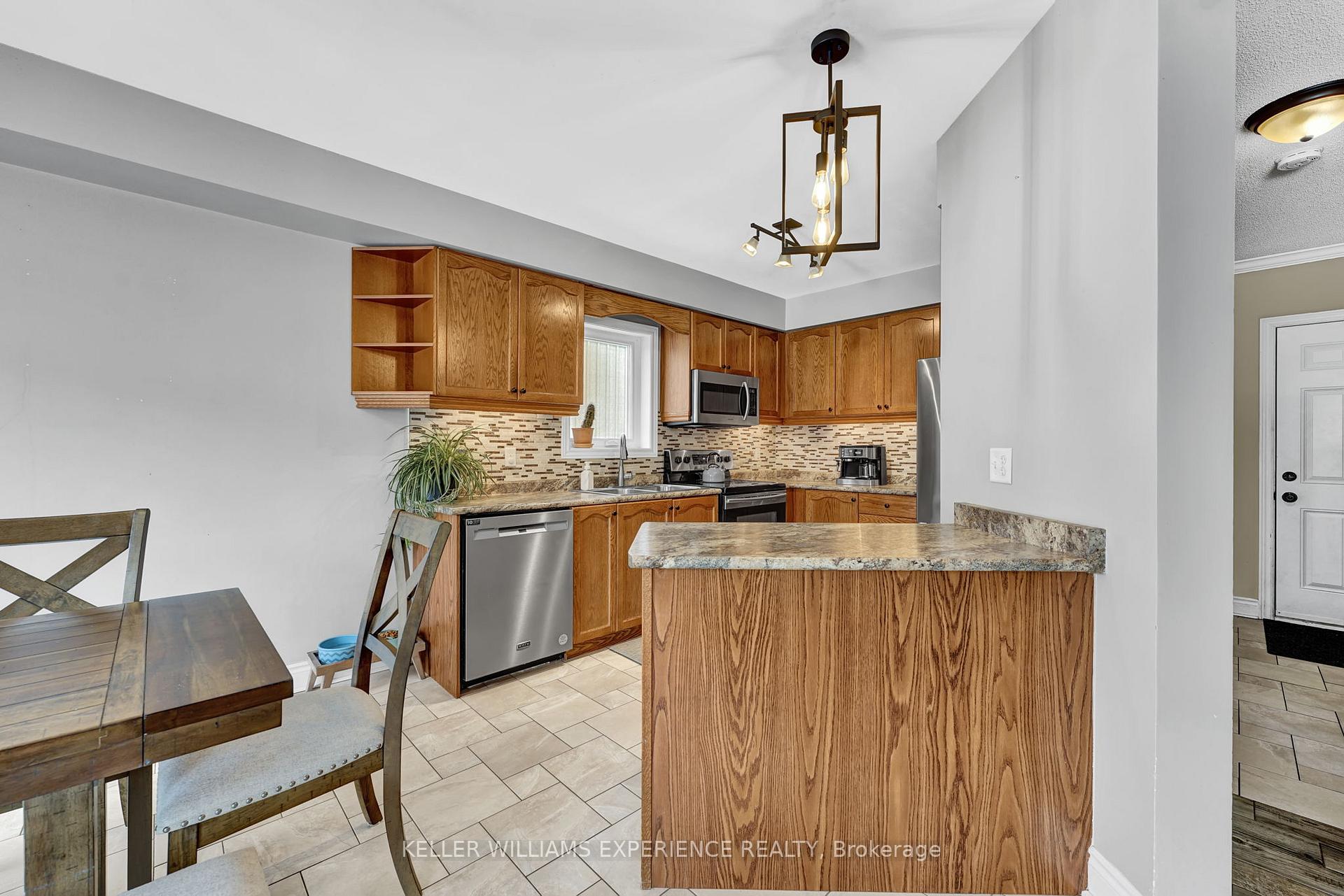 Photo 14 of 82 Stonemount Crescent, Essa, Angus — HOMEH