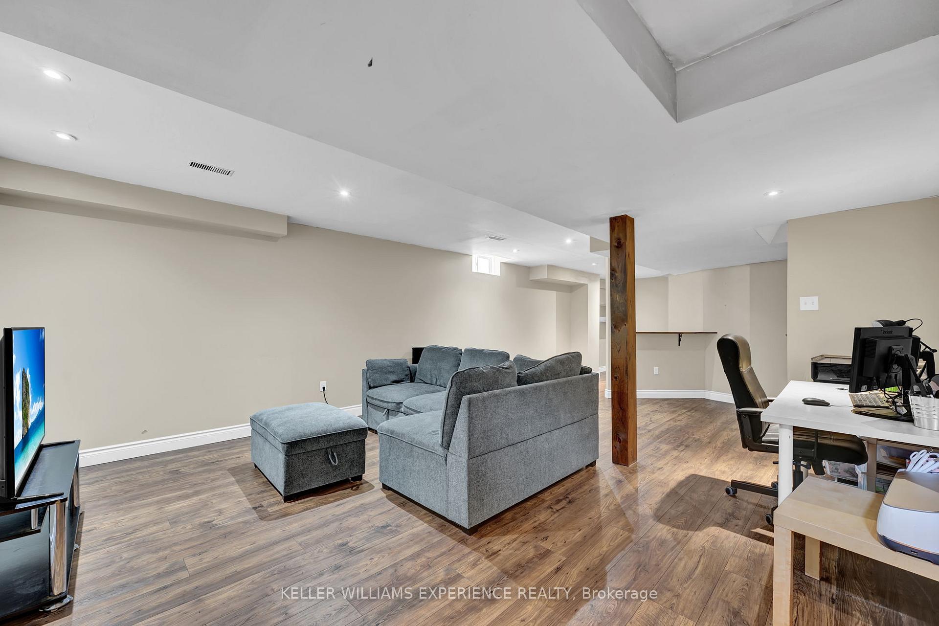 Photo 33 of 82 Stonemount Crescent, Essa, Angus — HOMEH