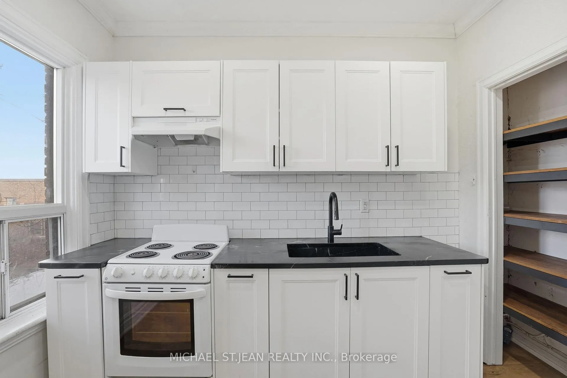 Photo 10 of Unit Upper, 26 Murray Street W, Hamilton, Central — HOMEH