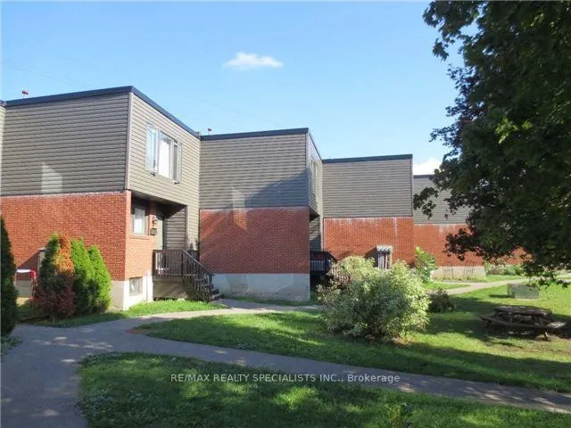 Photo 3 of Unit 6, 15 Scenic Drive, Kitchener — HOMEH