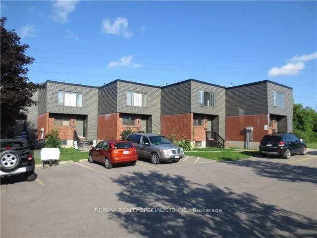 Photo 5 of Unit 6, 15 Scenic Drive, Kitchener — HOMEH