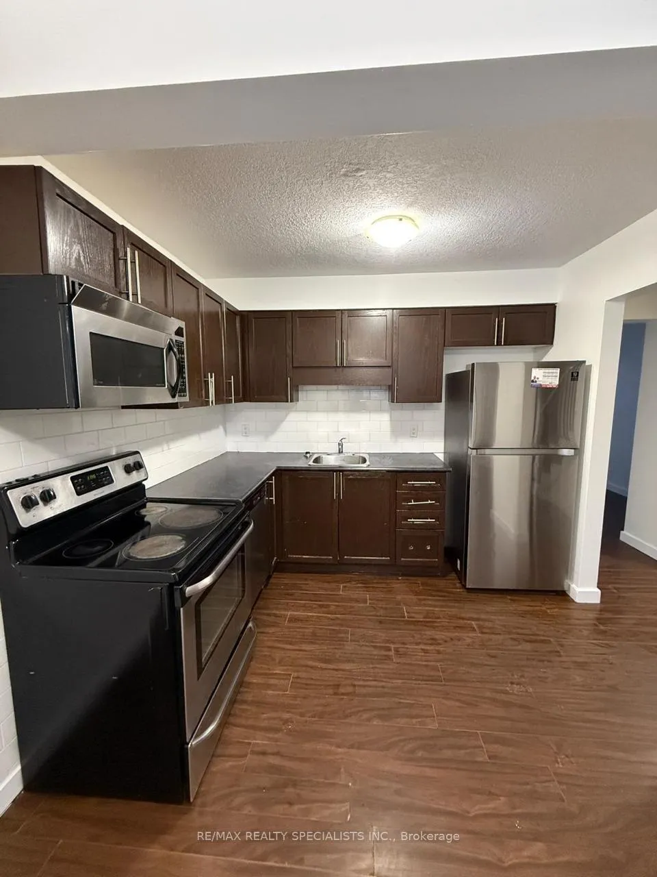 Photo 10 of Unit 6, 15 Scenic Drive, Kitchener — HOMEH