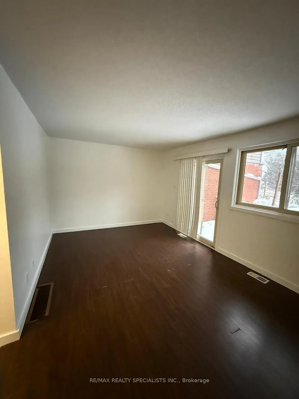Photo 11 of Unit 6, 15 Scenic Drive, Kitchener — HOMEH