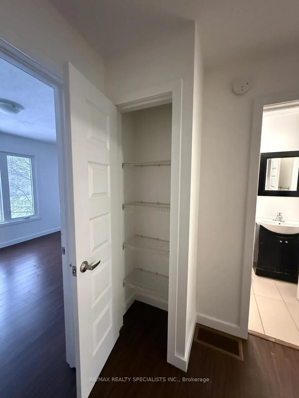 Photo 20 of Unit 6, 15 Scenic Drive, Kitchener — HOMEH