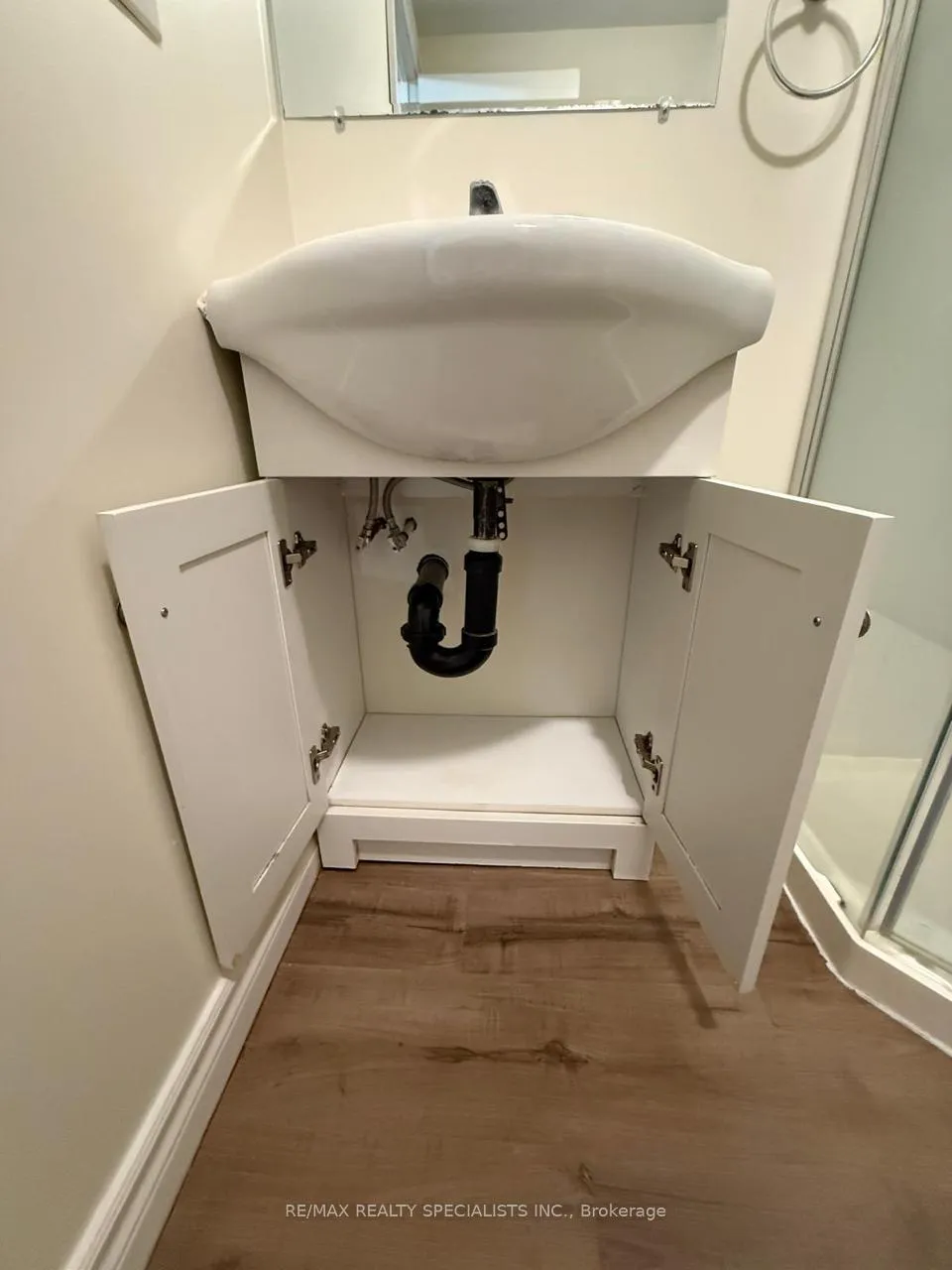 Photo 39 of Unit 6, 15 Scenic Drive, Kitchener — HOMEH