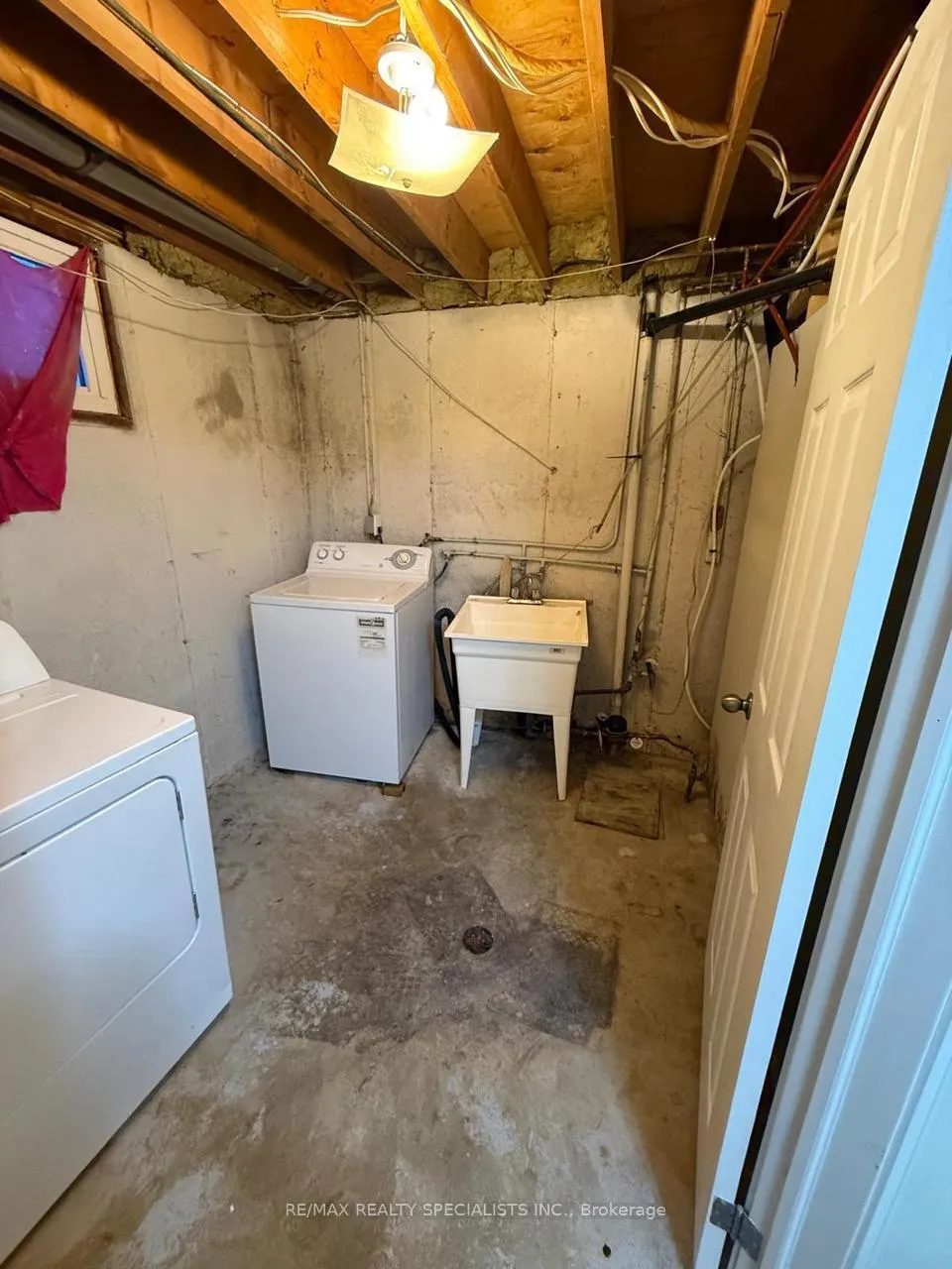 Photo 41 of Unit 6, 15 Scenic Drive, Kitchener — HOMEH