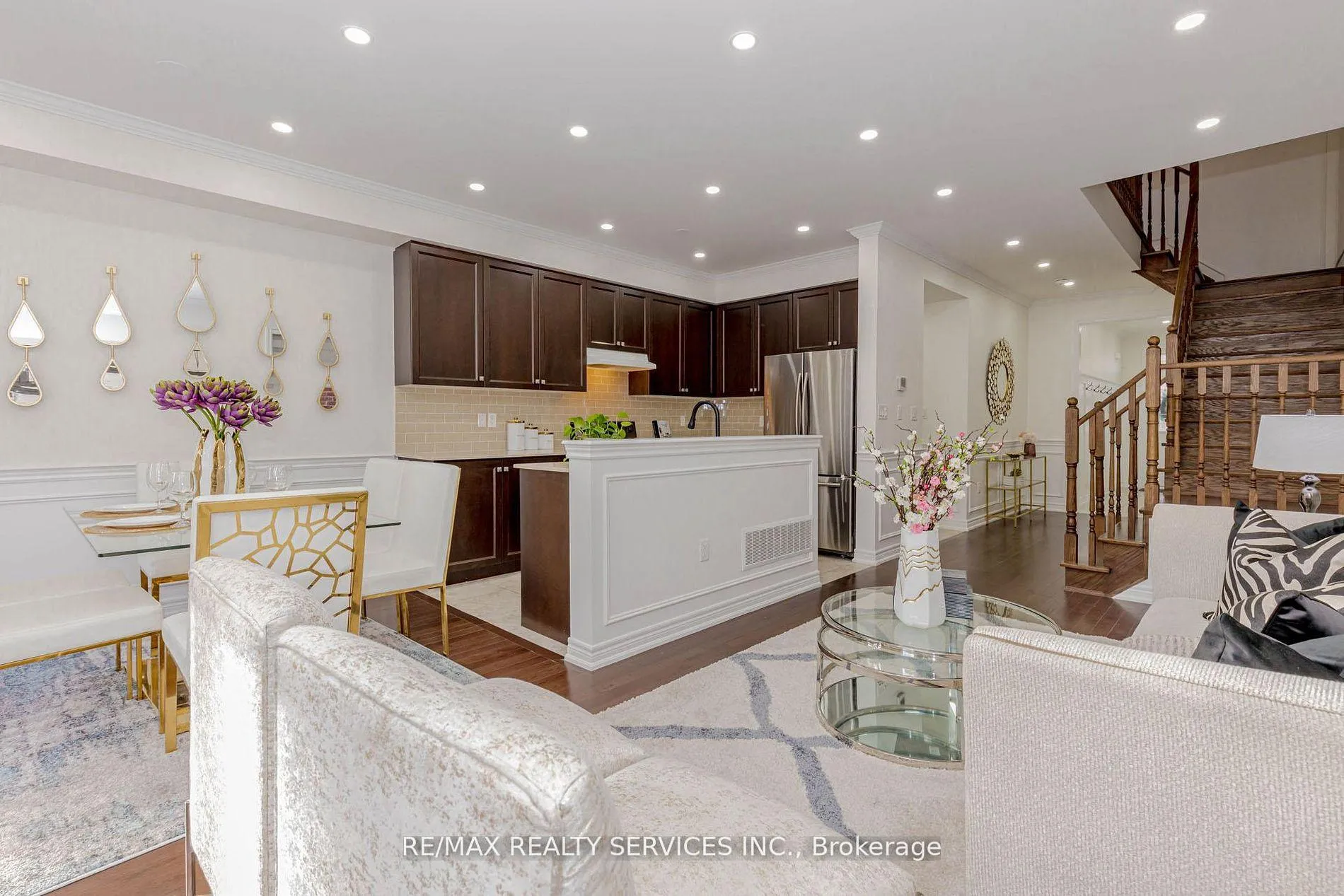 Photo 10 of 60 True Blue Crescent, Caledon, Bolton East — HOMEH