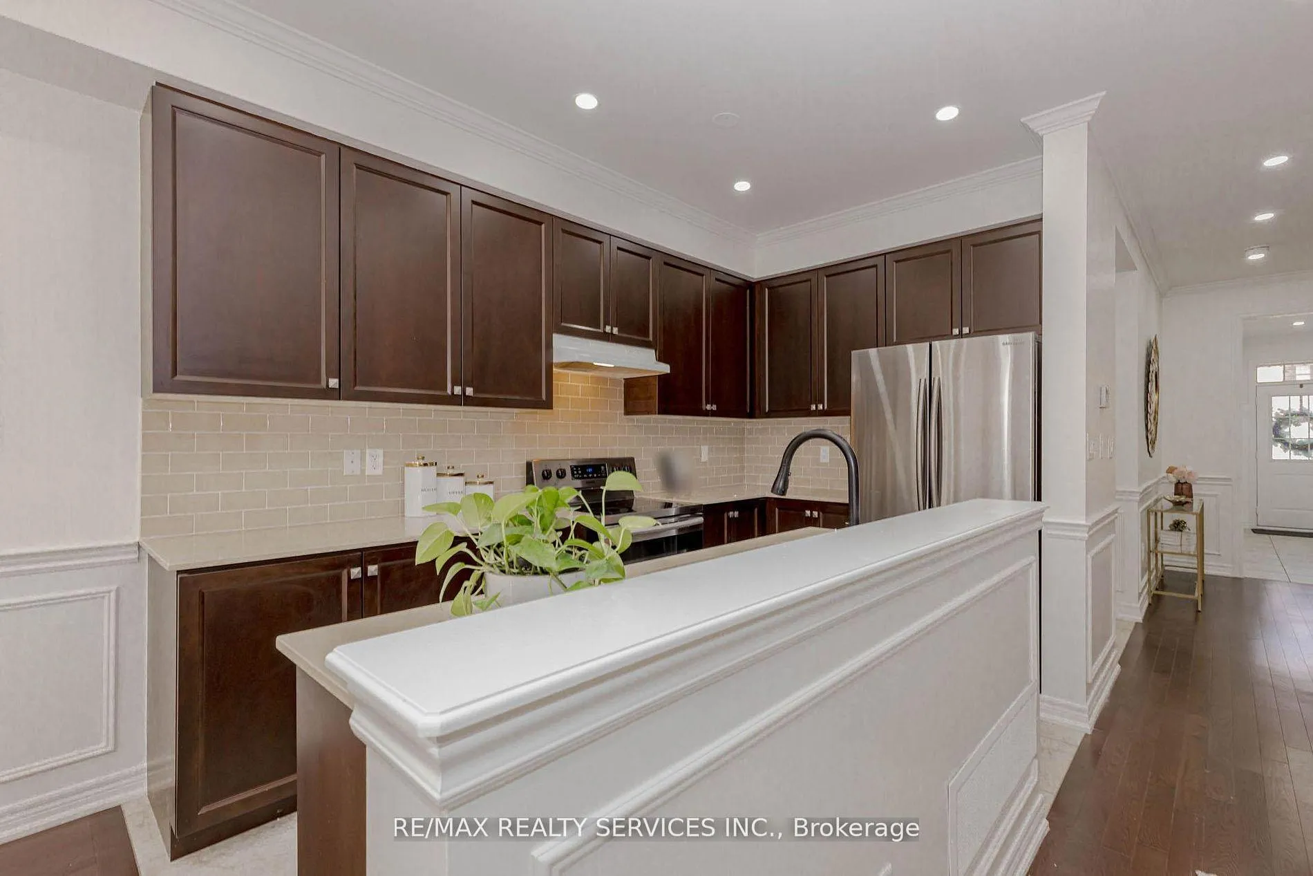 Photo 11 of 60 True Blue Crescent, Caledon, Bolton East — HOMEH