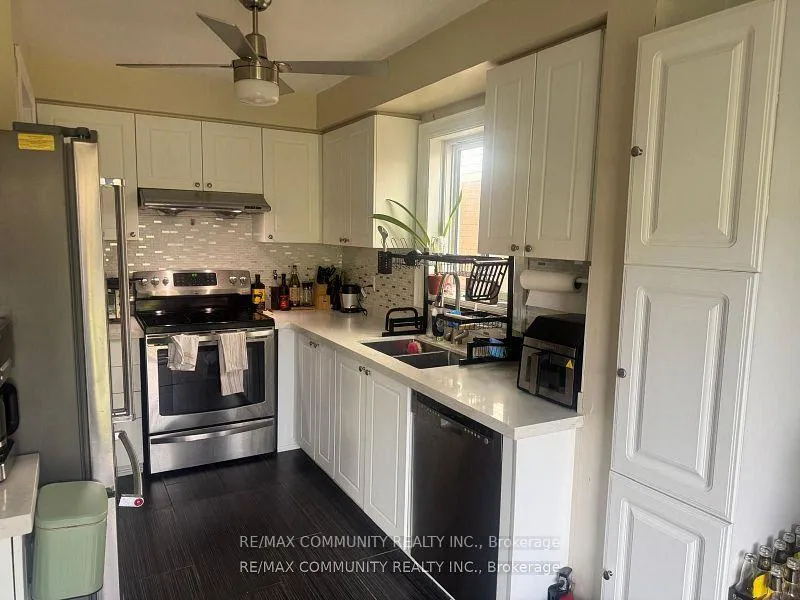 Photo 8 of 14 Blacksmith Lane, Whitby, Williamsburg — HOMEH
