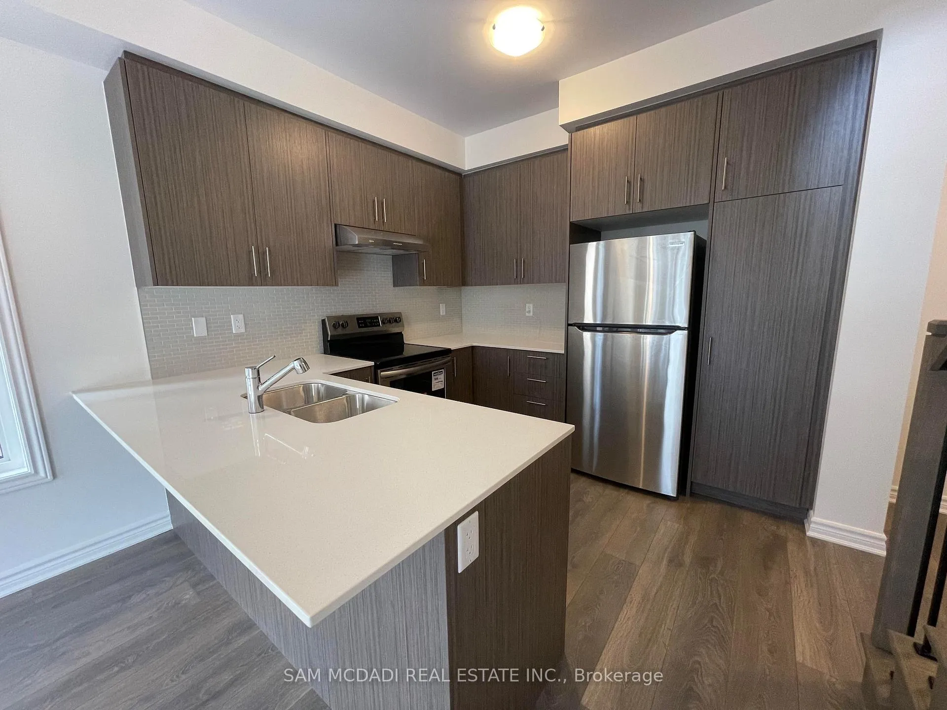 Photo 4 of 1170 Lloyd Landing Drive E, Milton, Ford — HOMEH