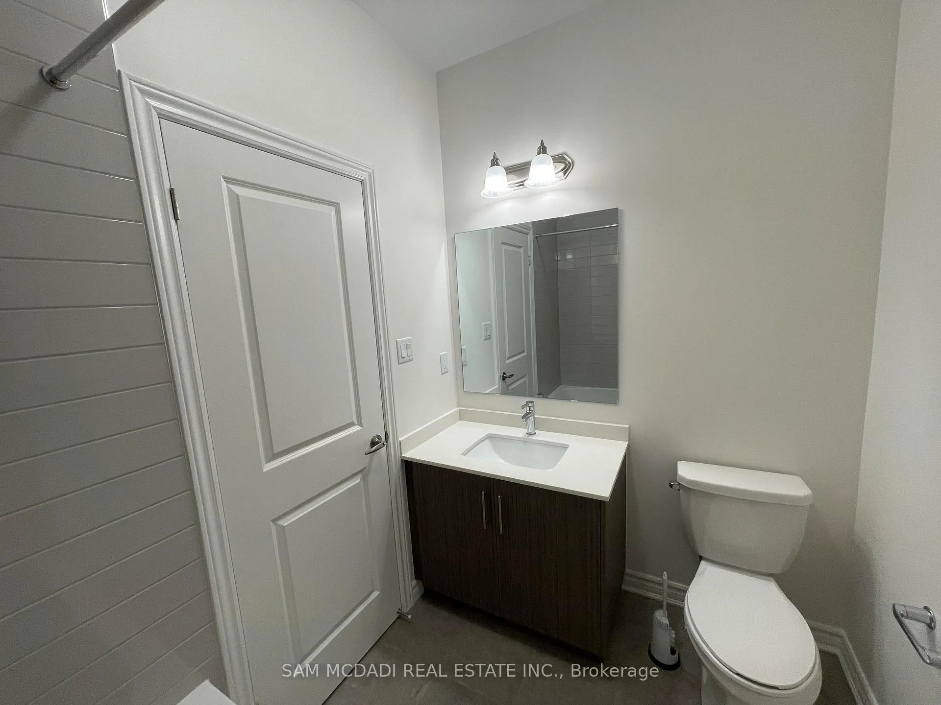 Photo 6 of 1170 Lloyd Landing Drive E, Milton, Ford — HOMEH