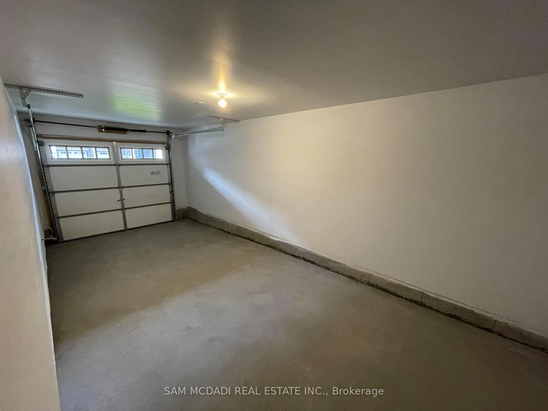 Photo 12 of 1170 Lloyd Landing Drive E, Milton, Ford — HOMEH