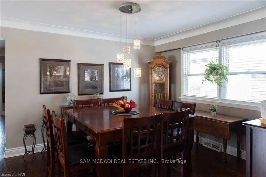 Photo 10 of Unit Upper, 7003 Ann Street, Niagara Falls, Arad/Fallsview — HOMEH