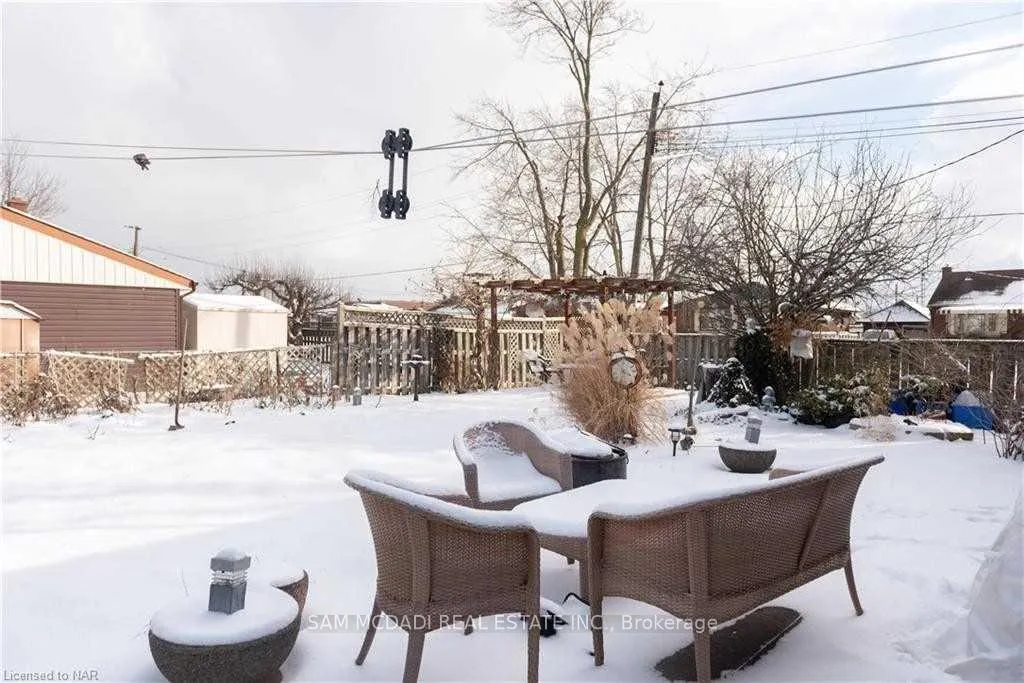 Photo 20 of Unit Upper, 7003 Ann Street, Niagara Falls, Arad/Fallsview — HOMEH