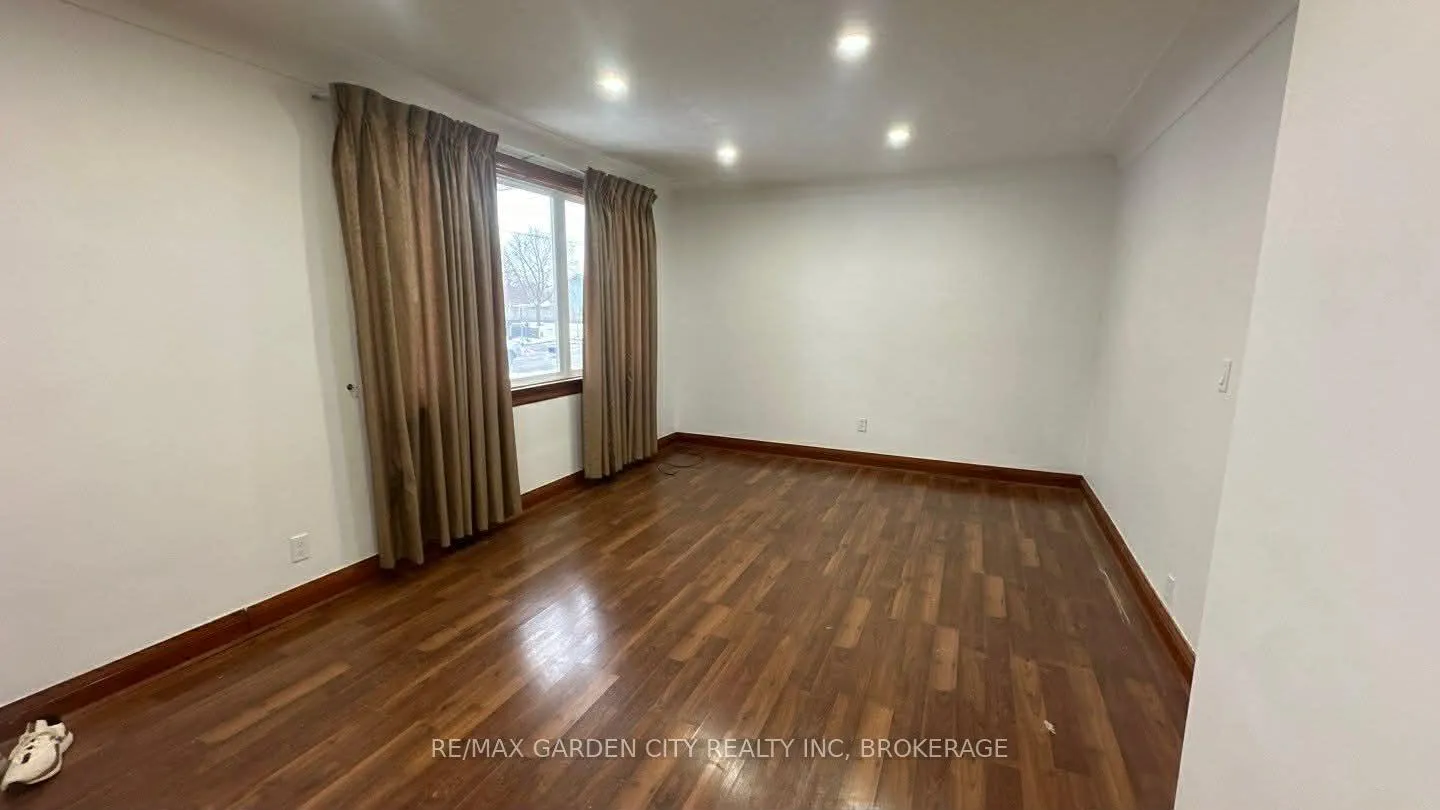 Photo 3 of Unit 1, 6688 Bellevue Street, Niagara Falls, Morrison — HOMEH