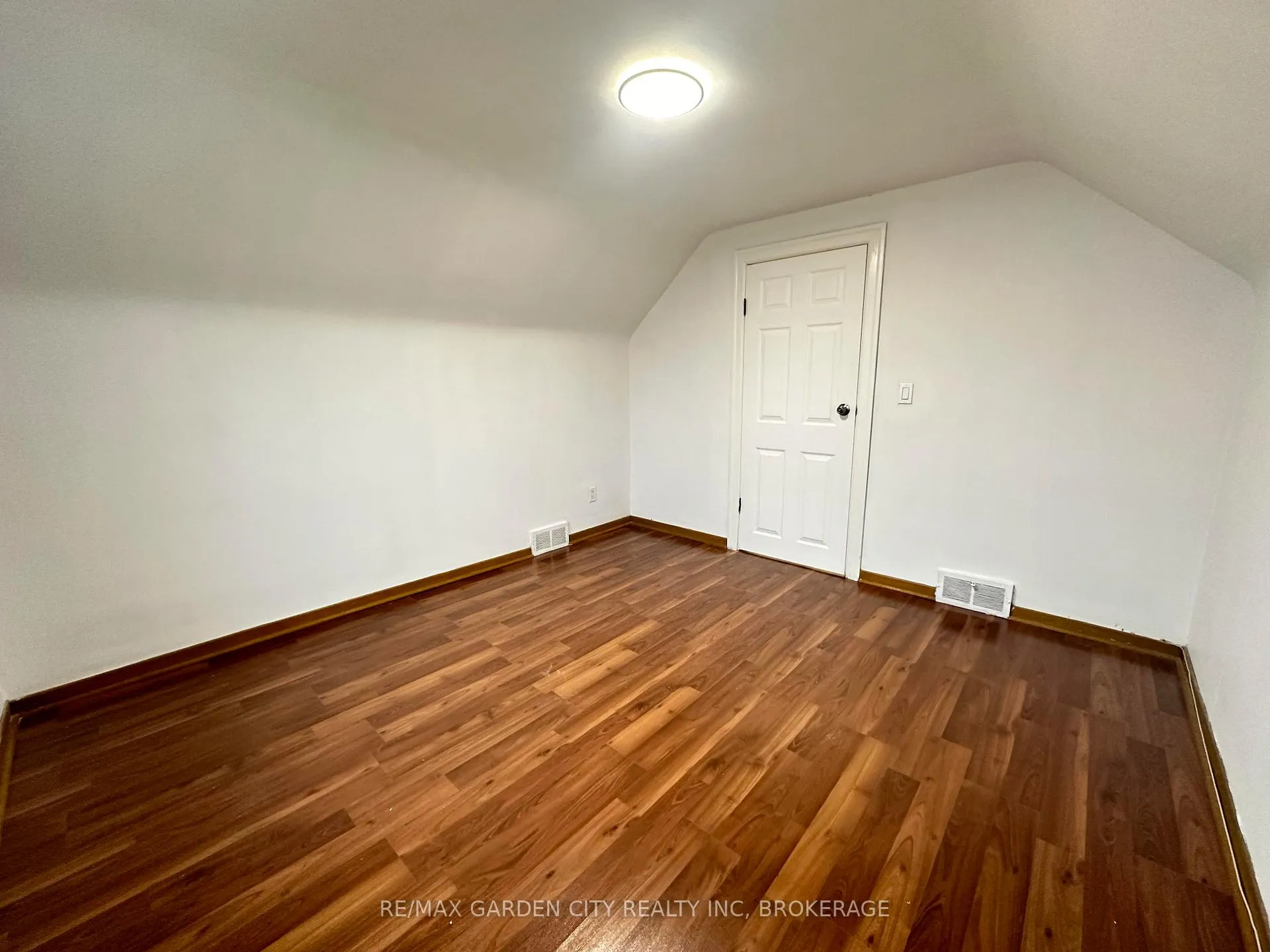 Photo 18 of Unit 1, 6688 Bellevue Street, Niagara Falls, Morrison — HOMEH