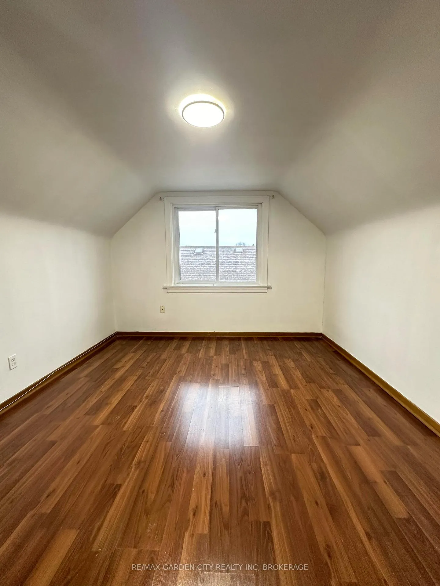 Photo 19 of Unit 1, 6688 Bellevue Street, Niagara Falls, Morrison — HOMEH