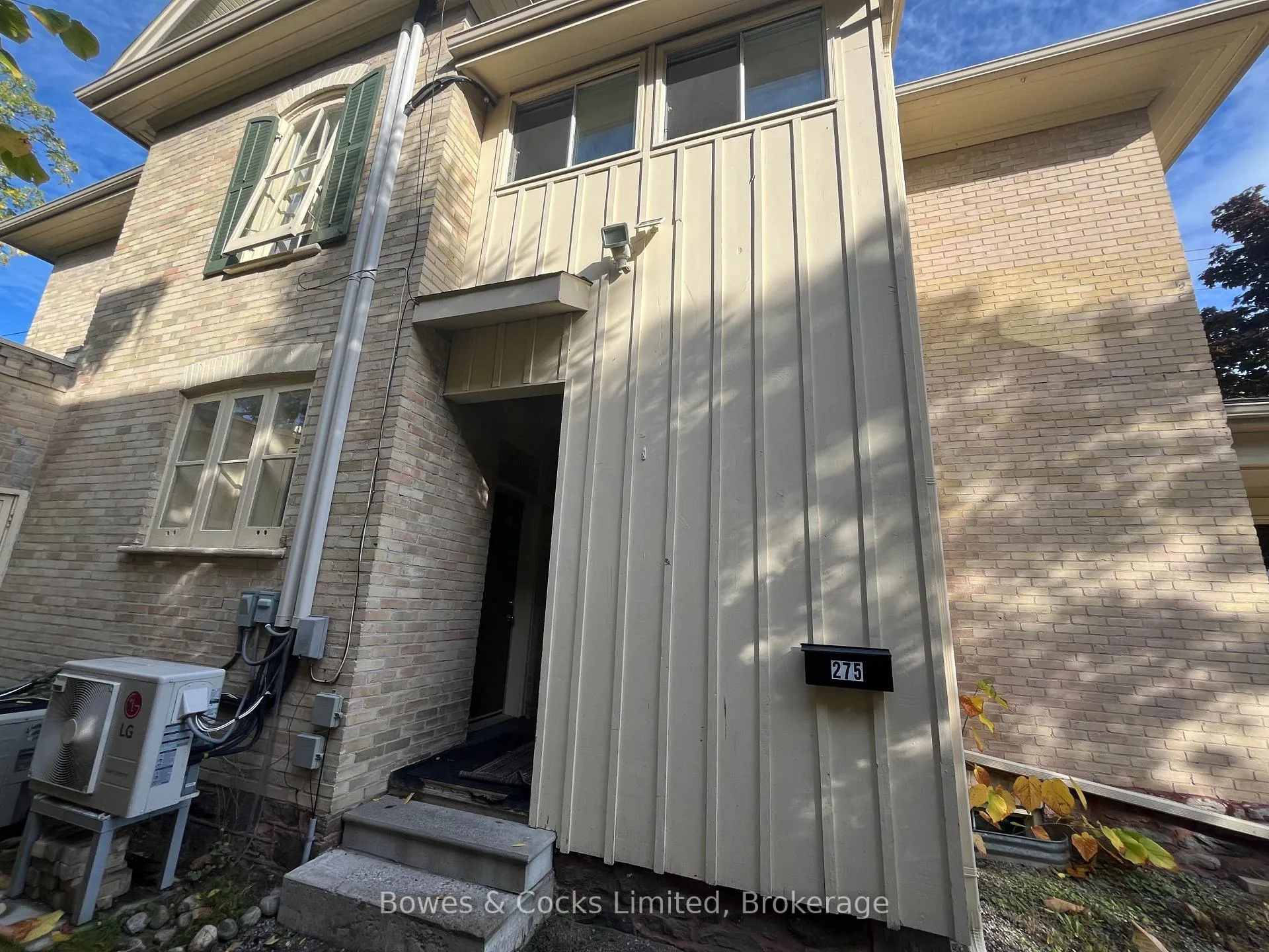 Photo 2 of Unit Upper, 275 Rubidge Street, Peterborough, Town Ward 3 — HOMEH