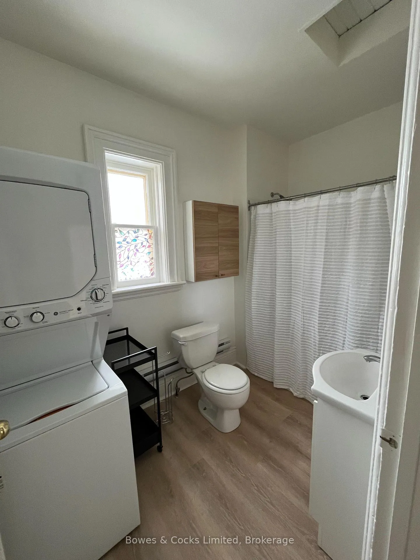 Photo 11 of Unit Upper, 275 Rubidge Street, Peterborough, Town Ward 3 — HOMEH