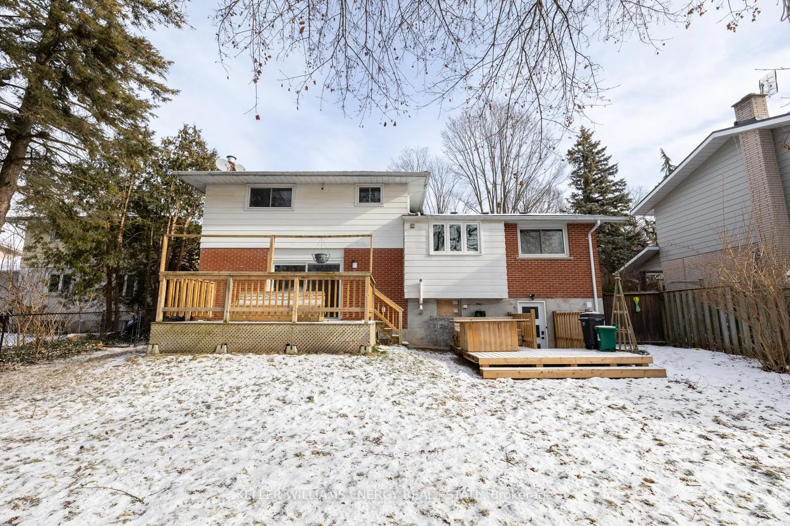 Photo 2 of Unit Lower, 1012 Lavender Court, Oshawa, Centennial — HOMEH