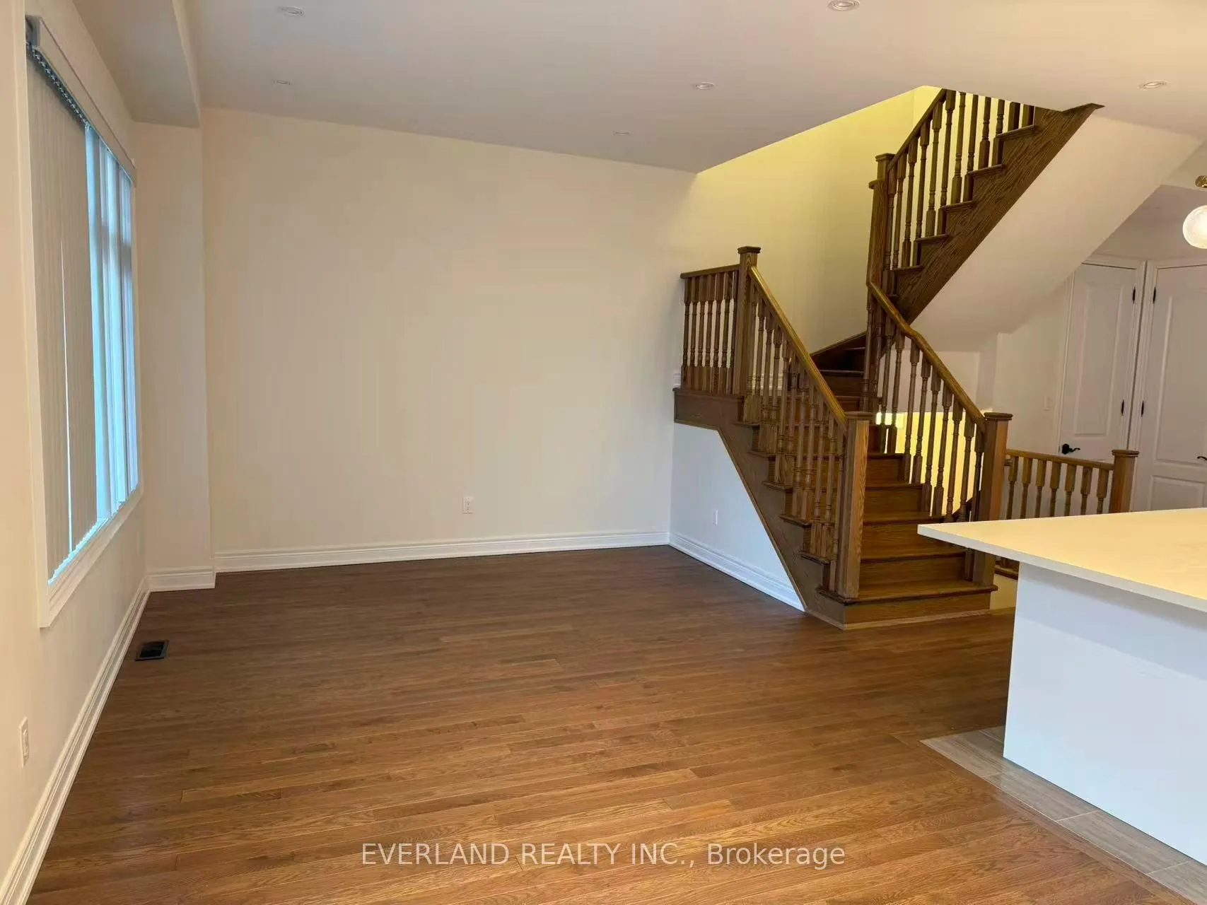 Photo 6 of 4 Creekvalley Lane, Markham, Angus Glen — HOMEH