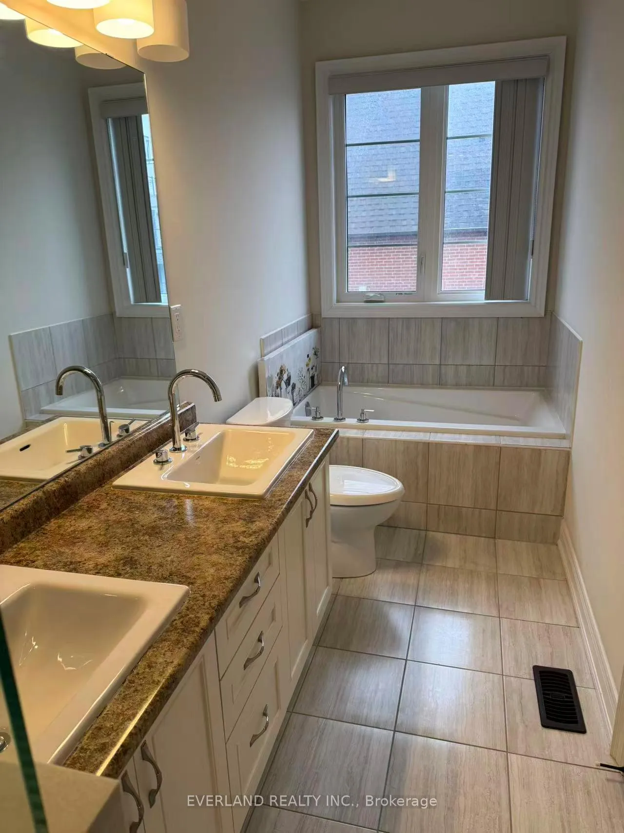 Photo 10 of 4 Creekvalley Lane, Markham, Angus Glen — HOMEH