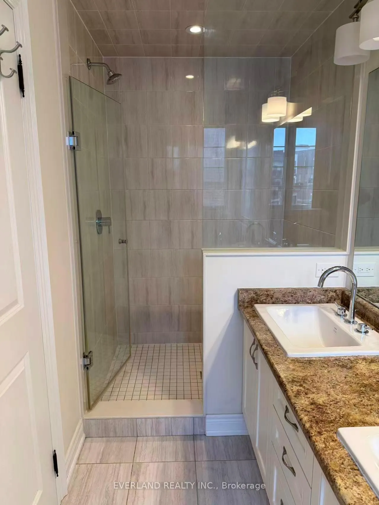 Photo 11 of 4 Creekvalley Lane, Markham, Angus Glen — HOMEH